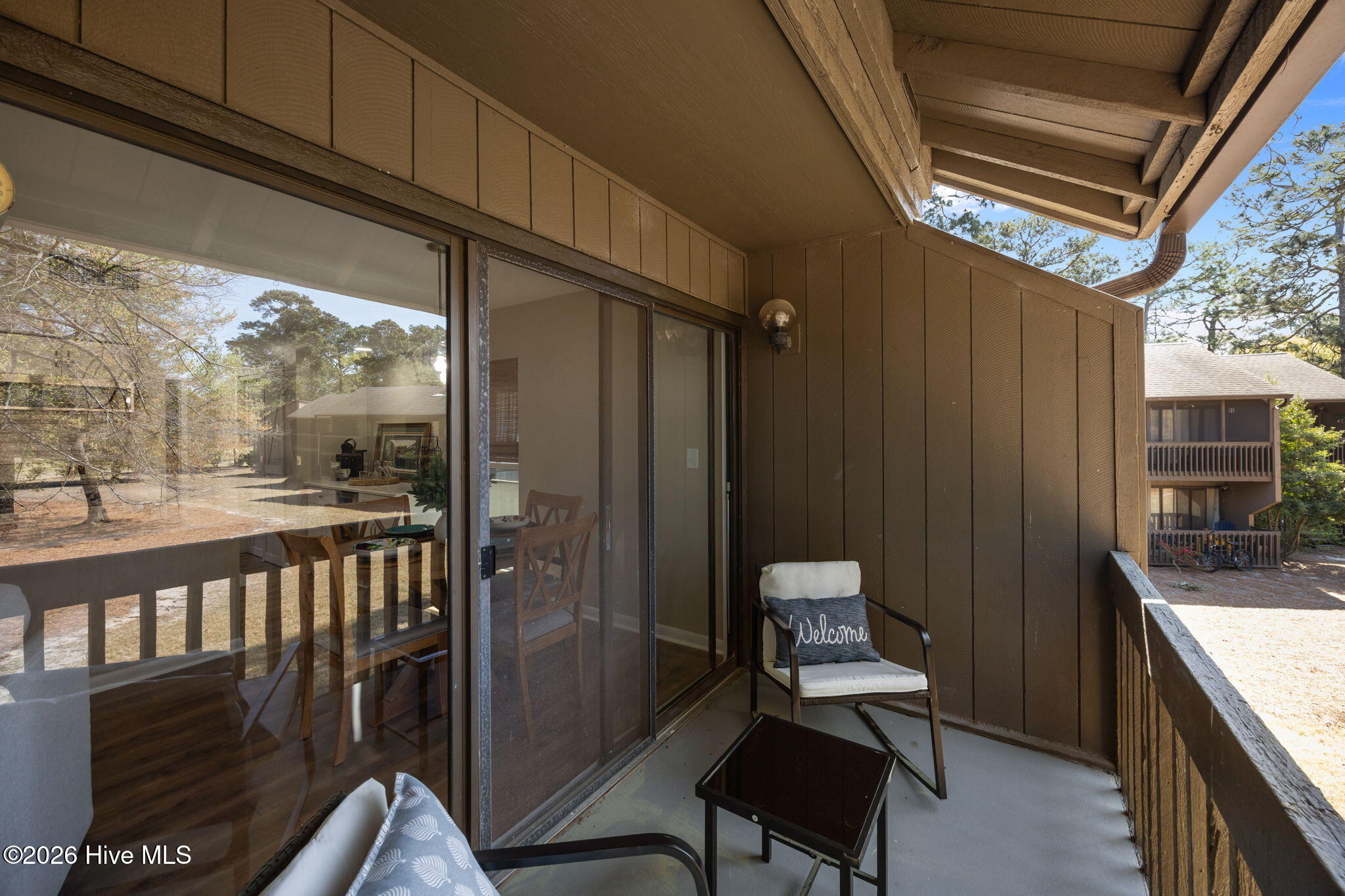 10 Pine Tree Road 00028582209 # 209