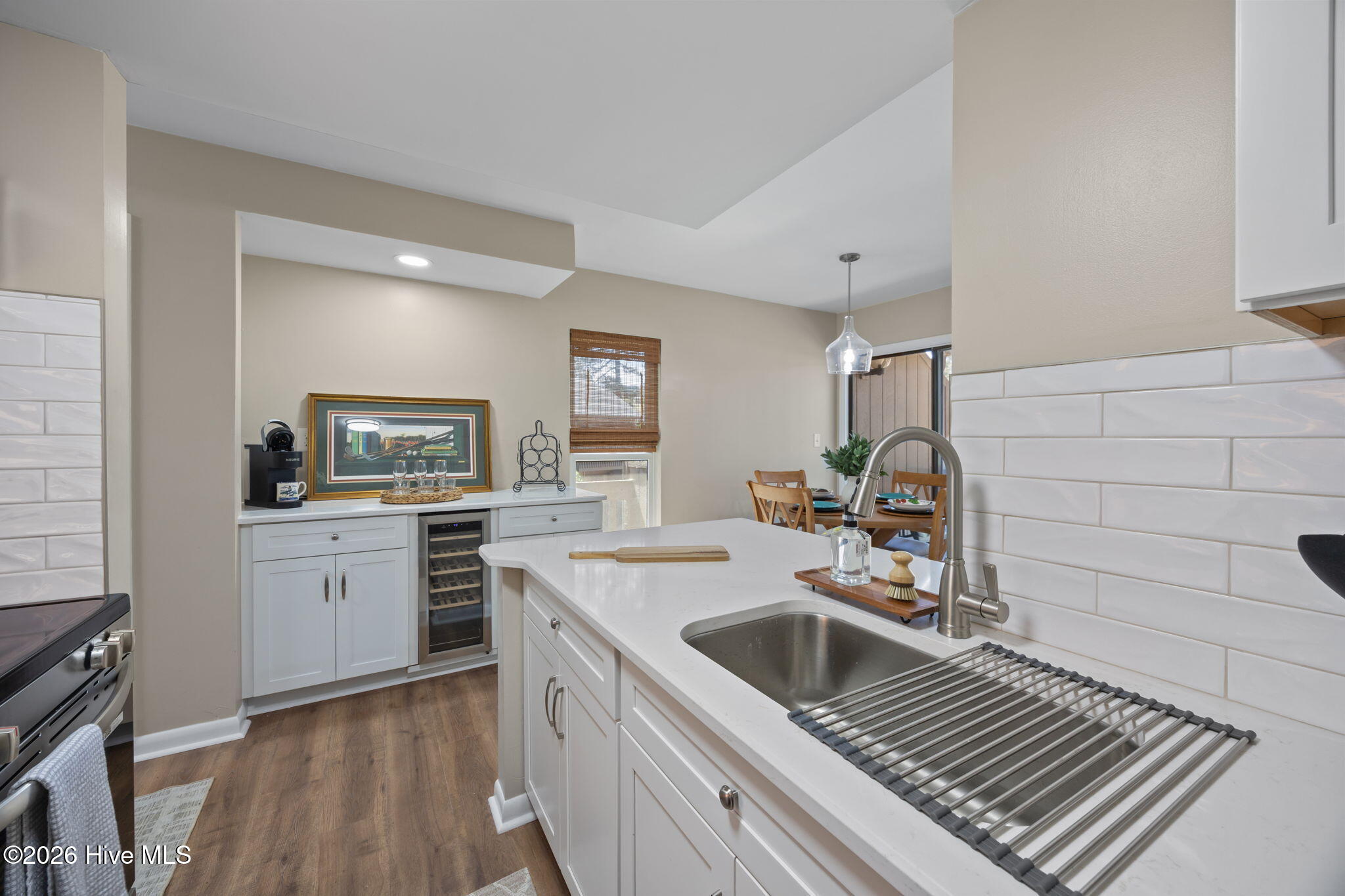 10 Pine Tree Road 00028582209 # 209