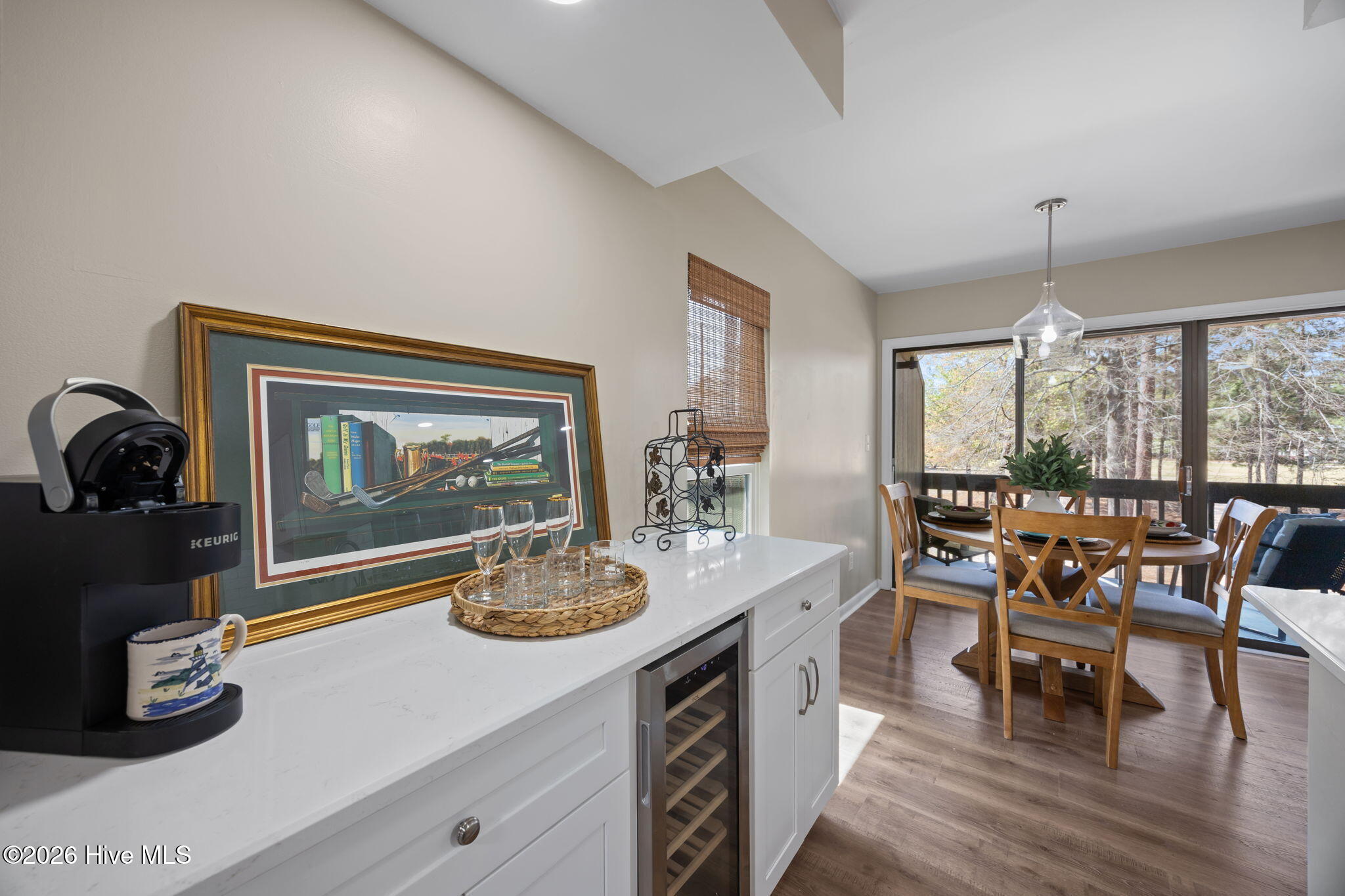 10 Pine Tree Road 00028582209 # 209