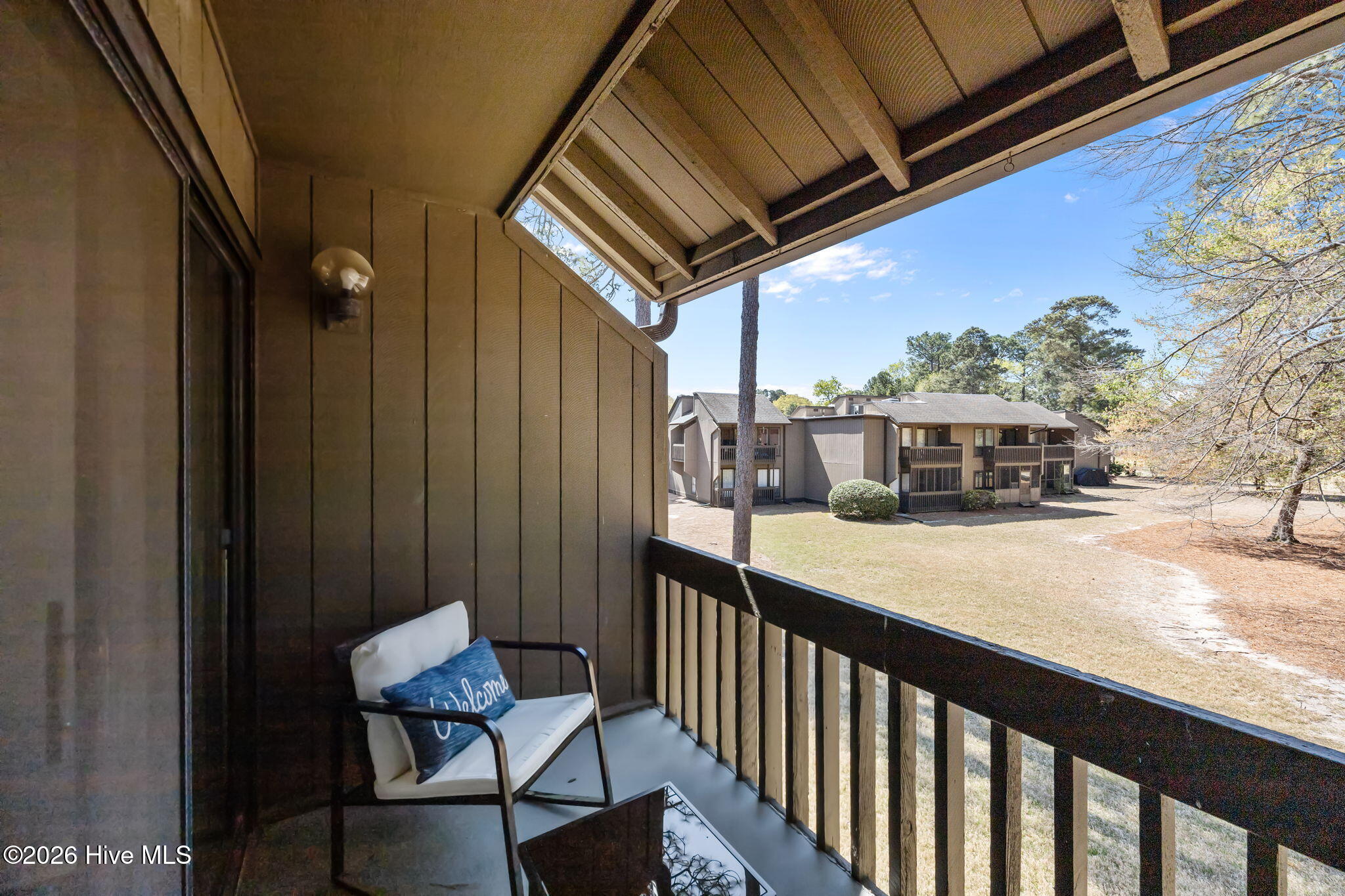 10 Pine Tree Road 00028582209 # 209