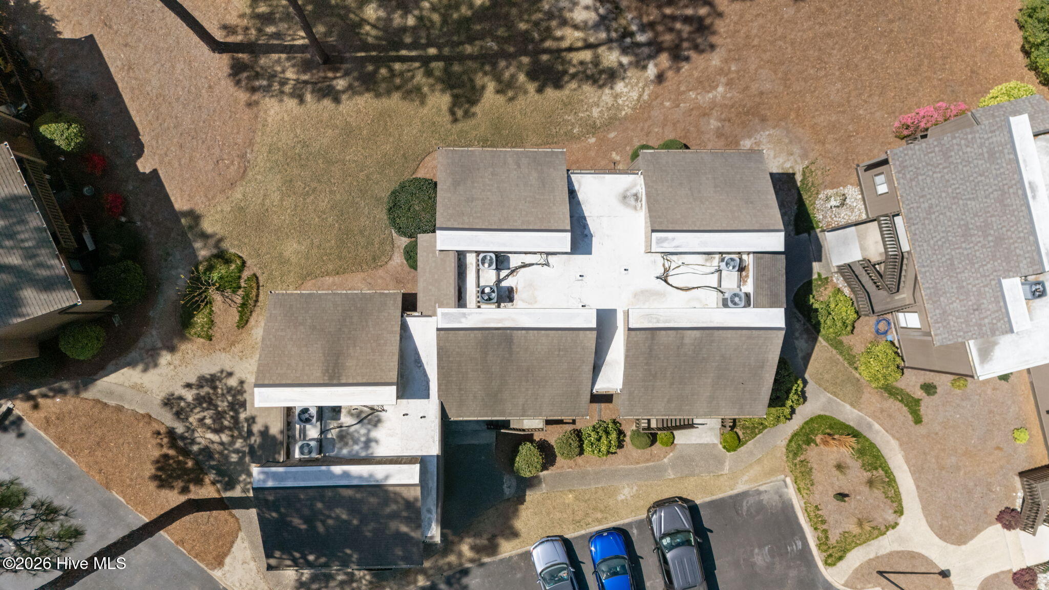 10 Pine Tree Road 00028582209 # 209