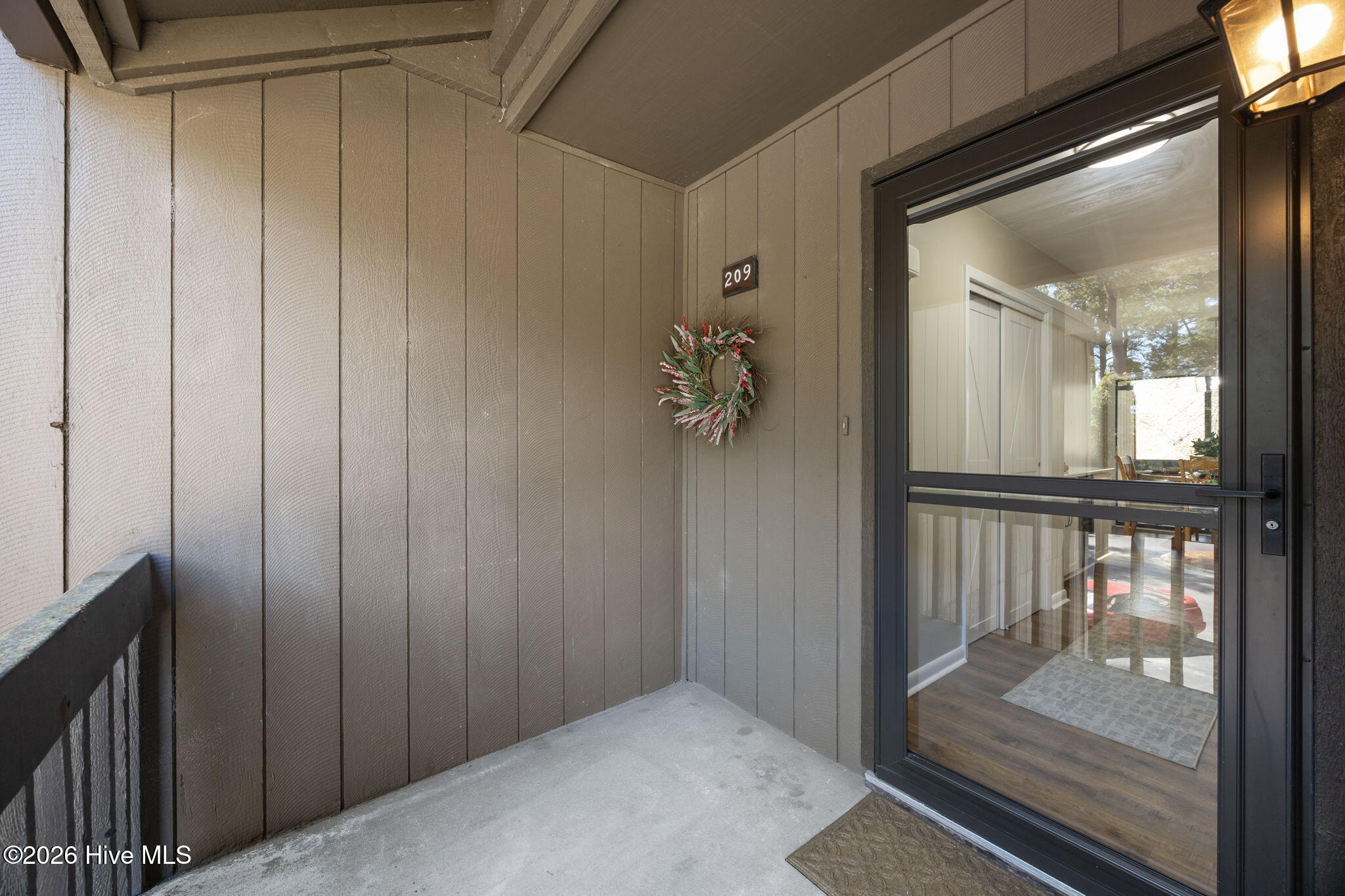 10 Pine Tree Road 00028582209 # 209