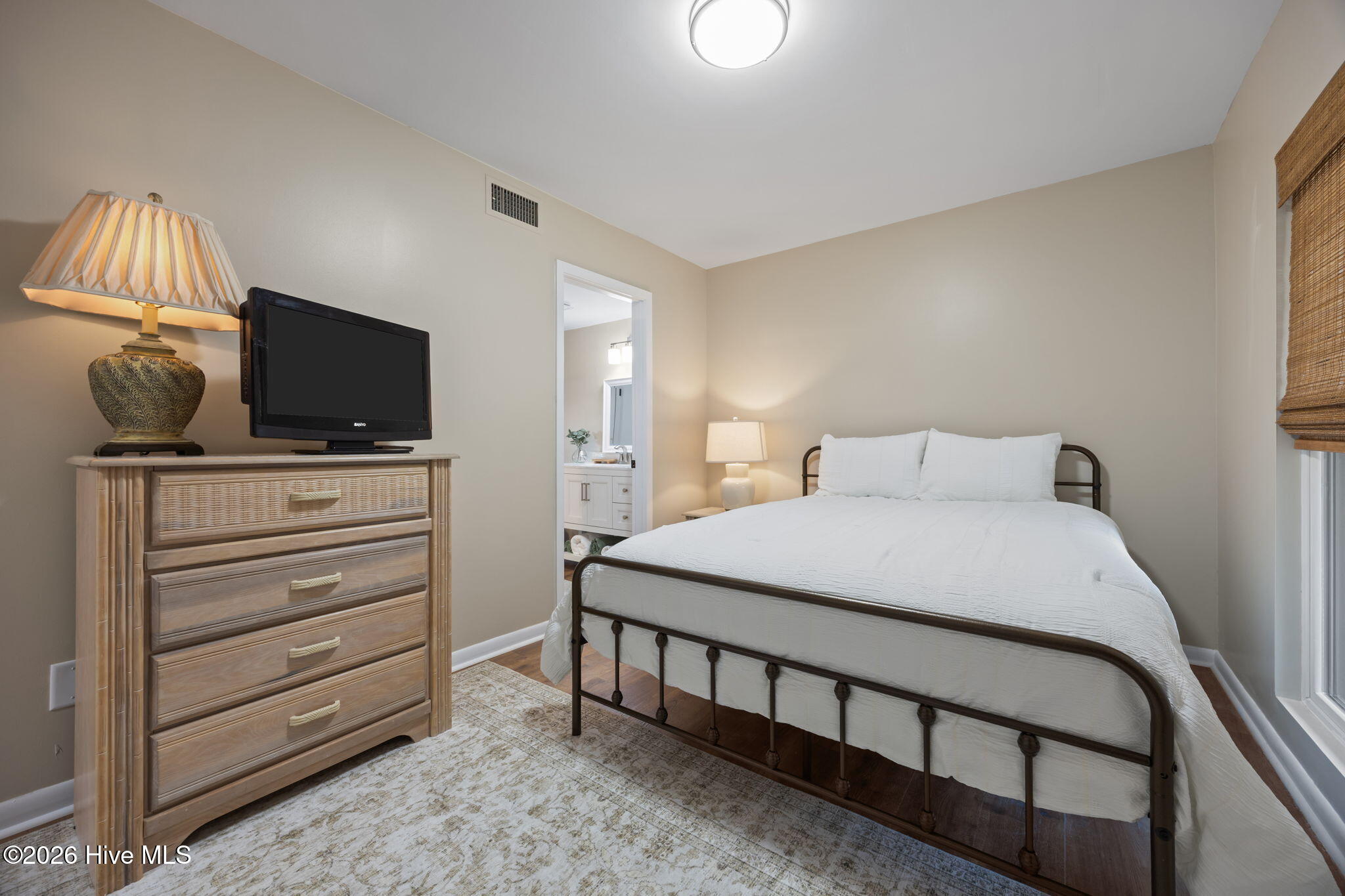 10 Pine Tree Road 00028582209 # 209