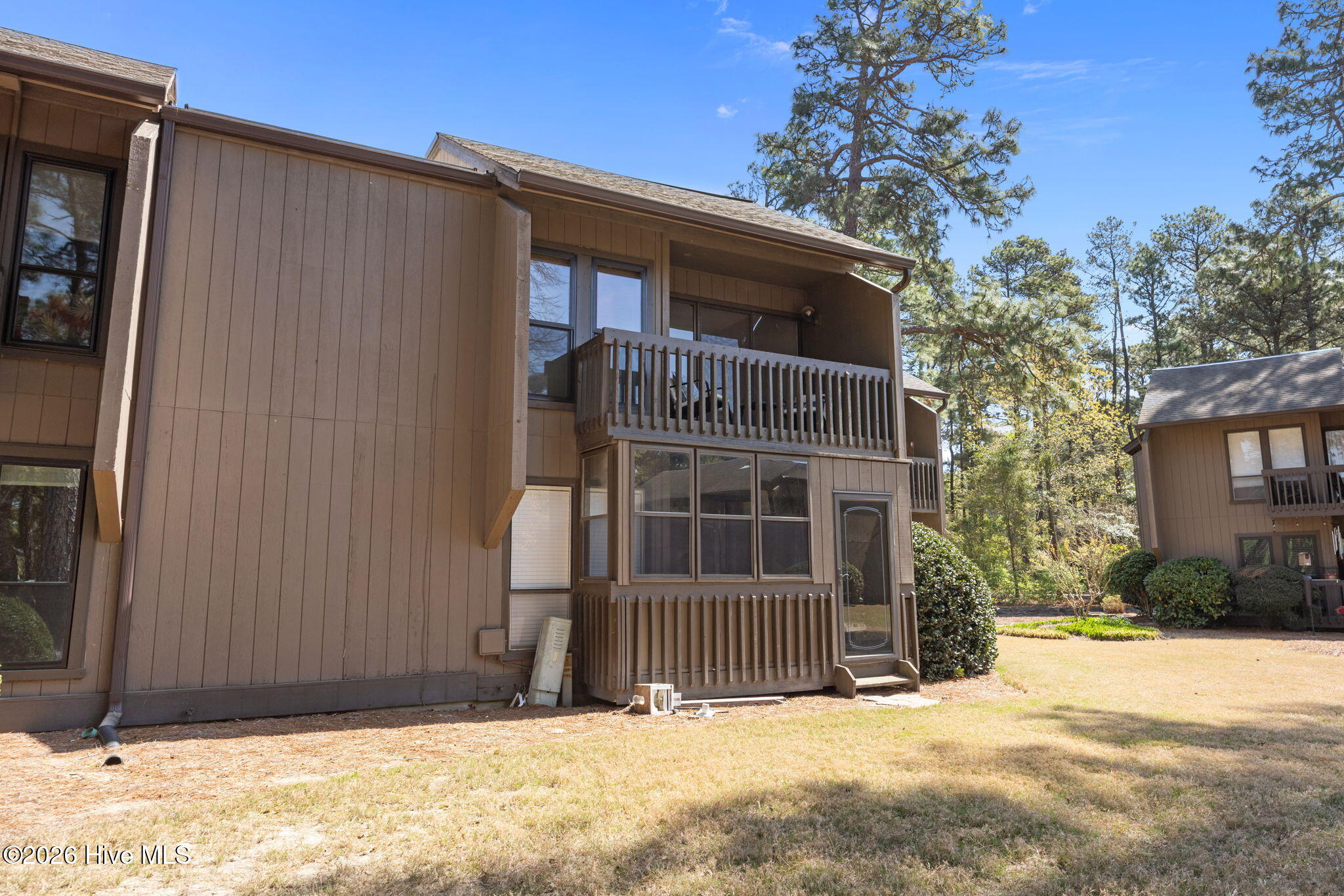 10 Pine Tree Road 00028582209 # 209