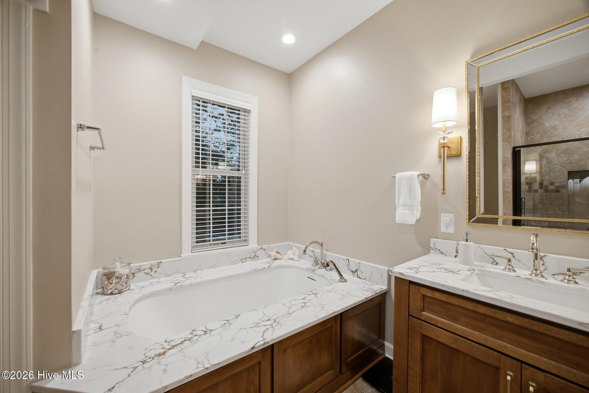 83 Sakonnet Trail