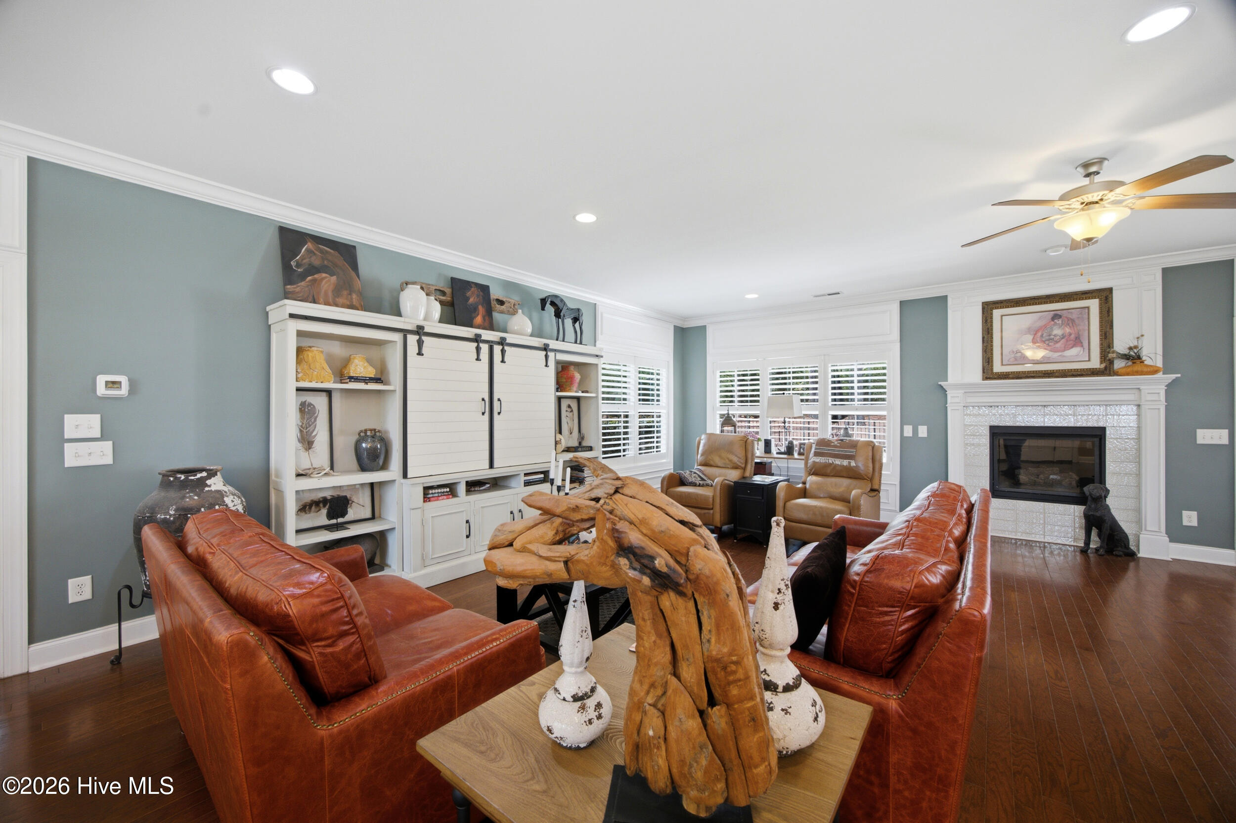 24 S Shamrock Drive