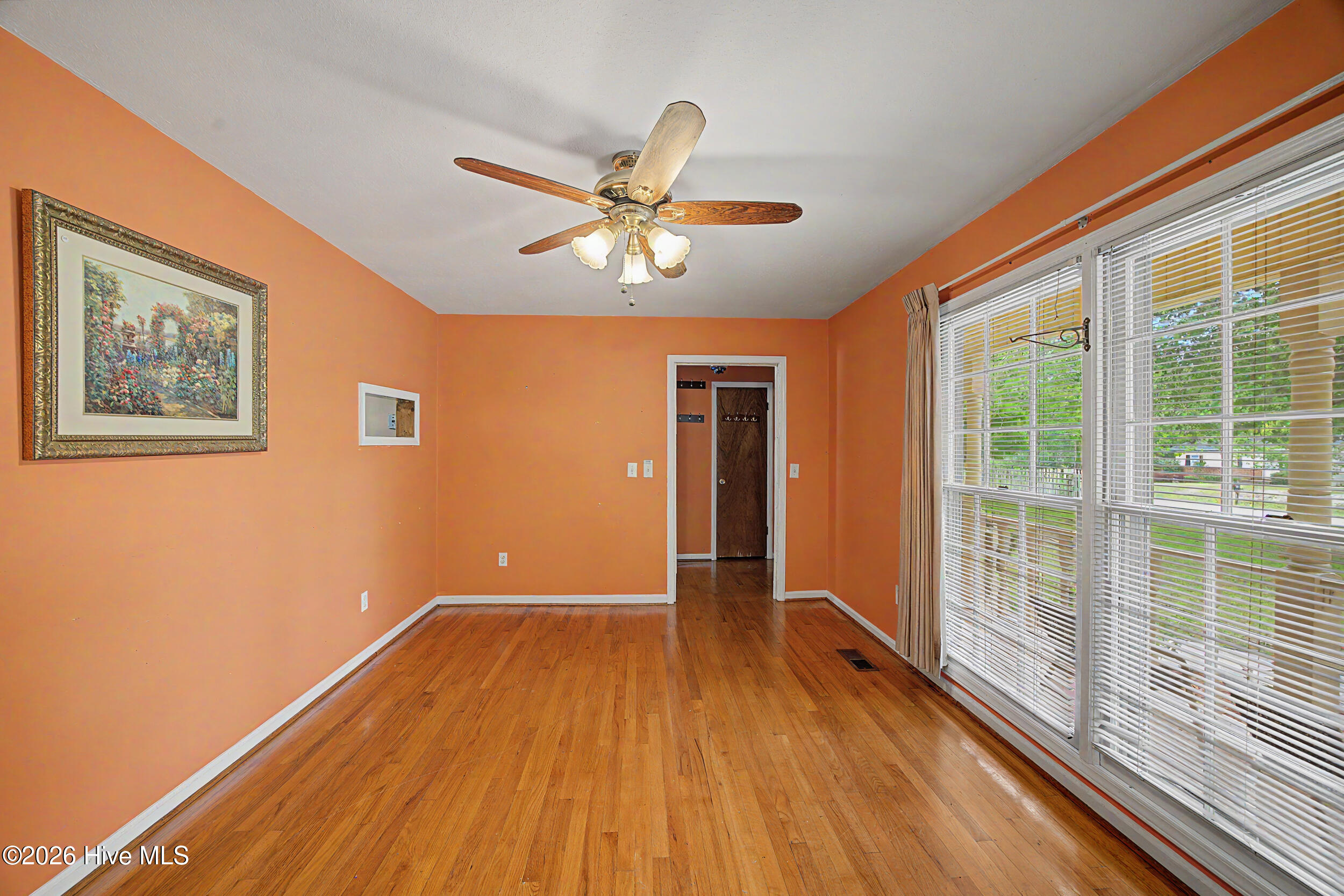 924 Montclair Avenue