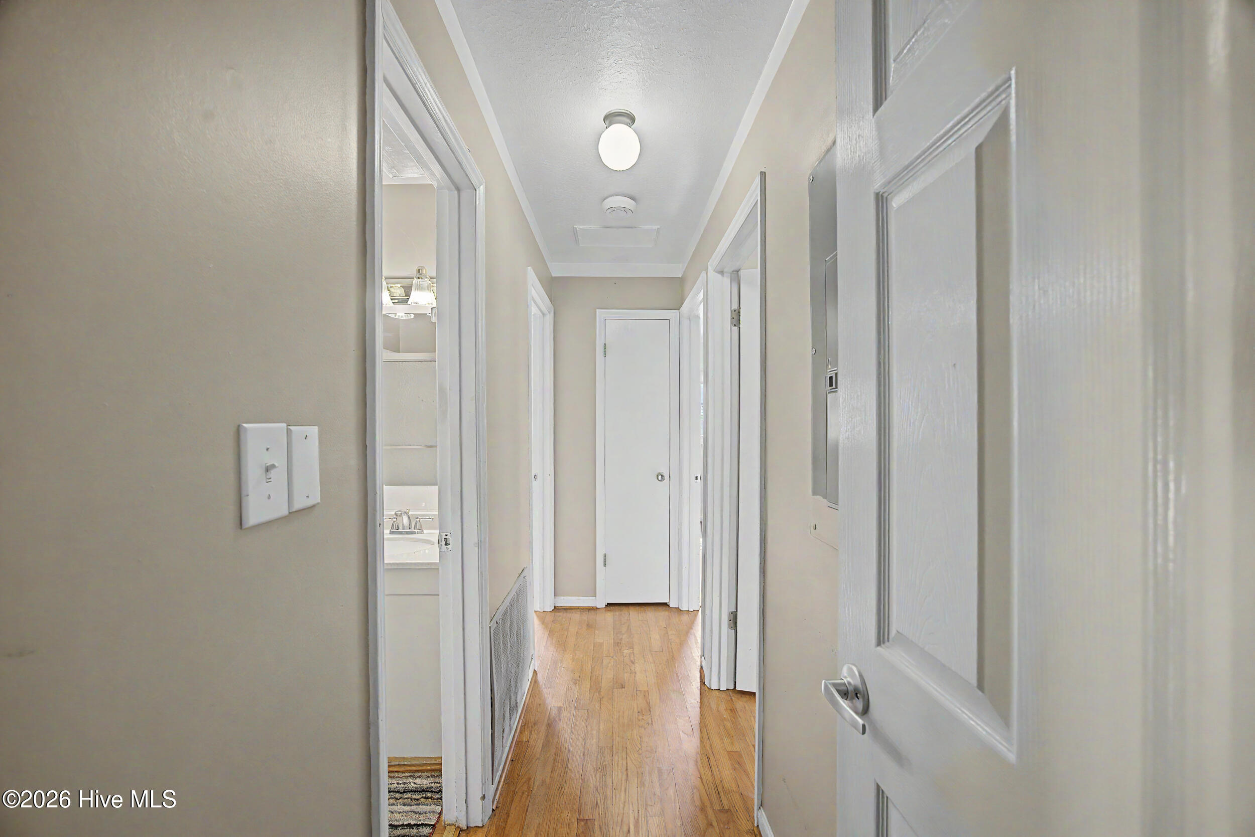 924 Montclair Avenue