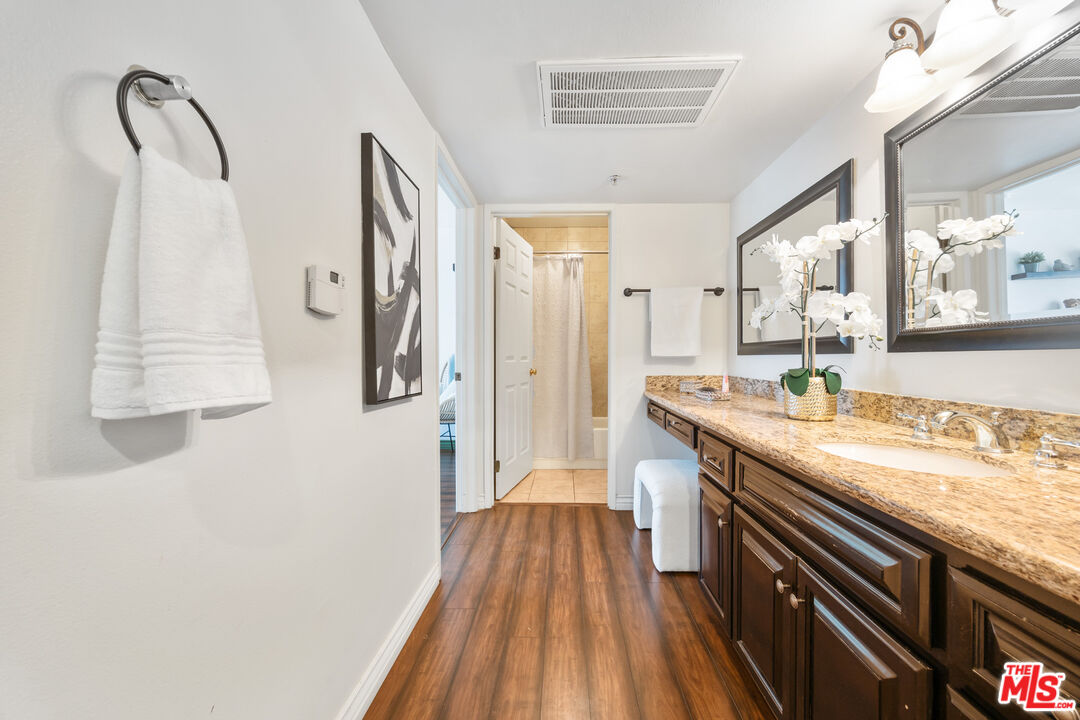 14365 Foothill Blvd Unit: 7