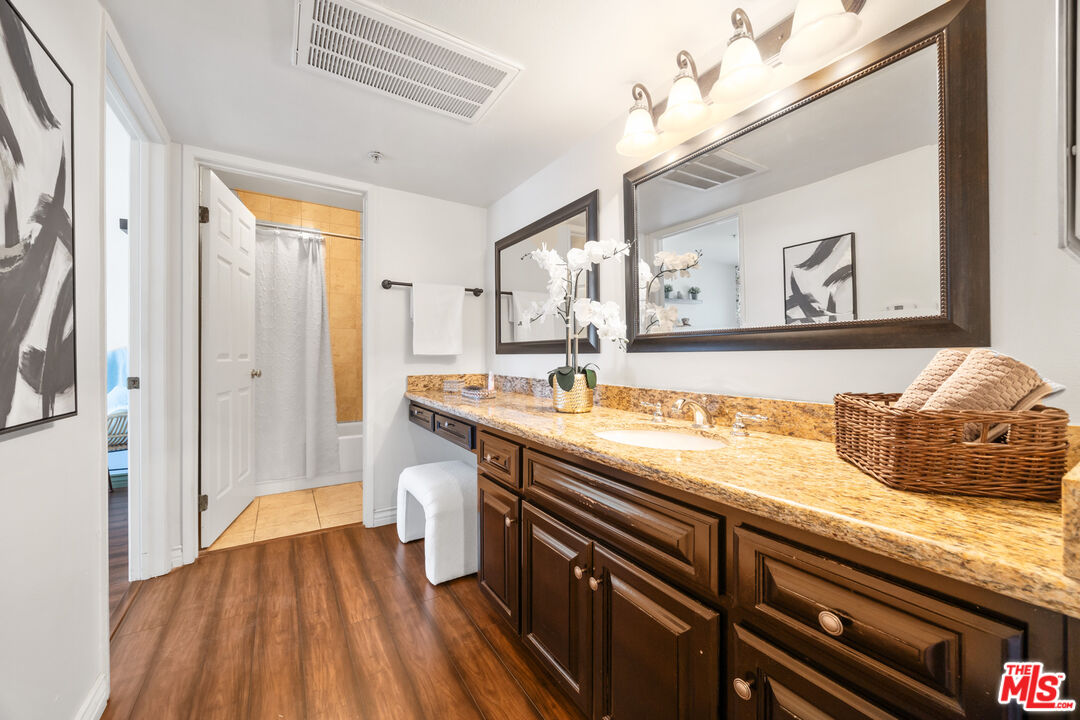 14365 Foothill Blvd Unit: 7