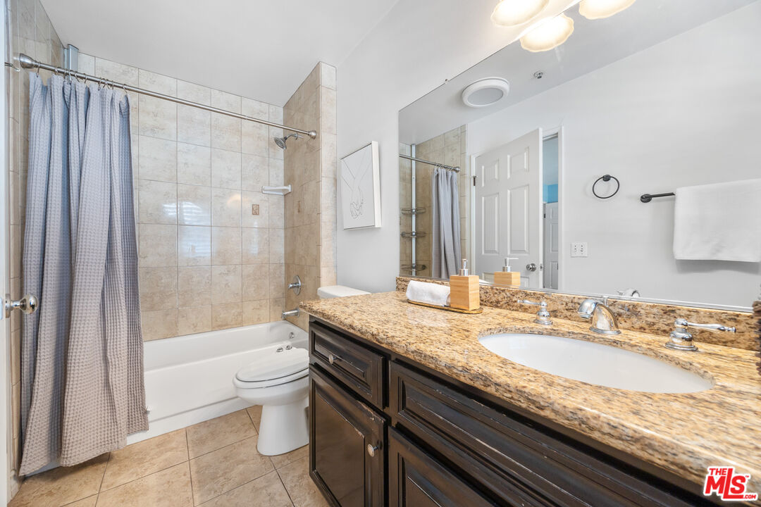 14365 Foothill Blvd Unit: 7
