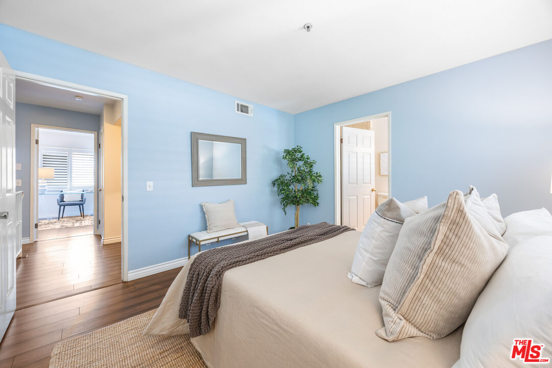 14365 Foothill Blvd Unit: 7