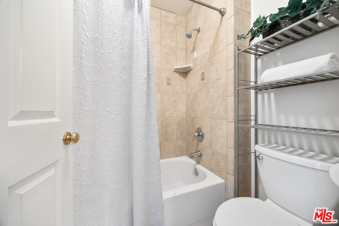 14365 Foothill Blvd Unit: 7