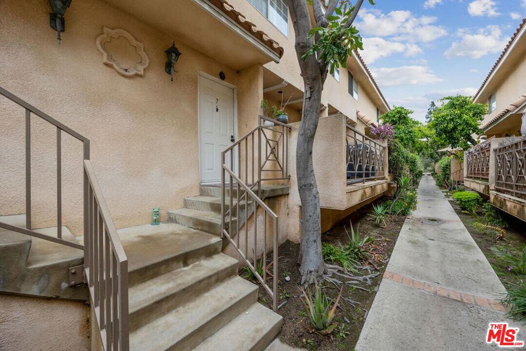 14365 Foothill Blvd Unit: 7