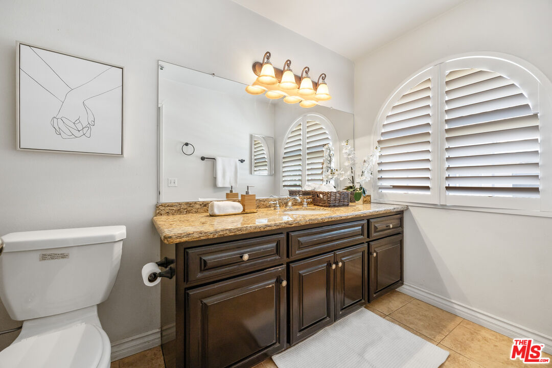 14365 Foothill Blvd Unit: 7