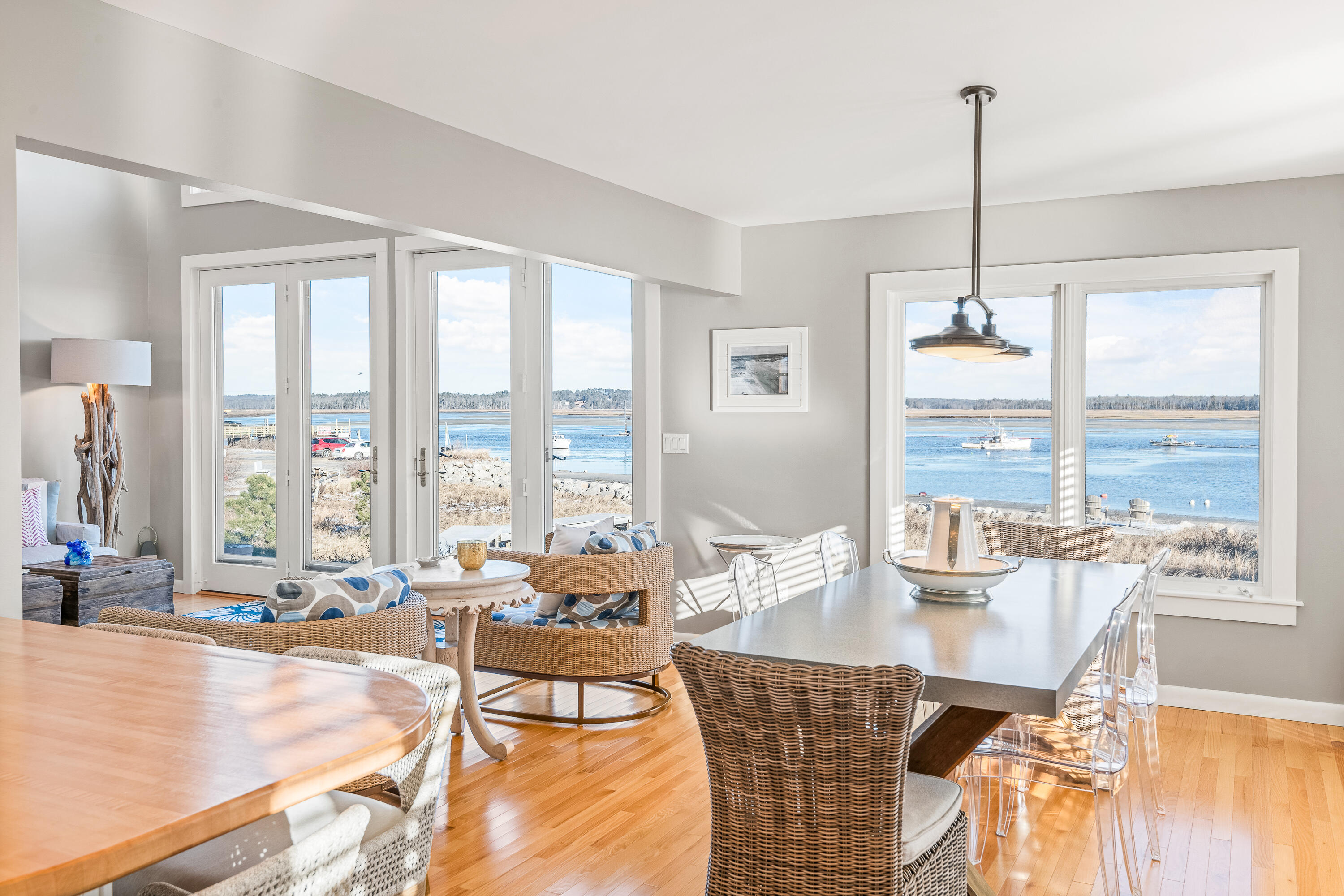 10 River Sands Drive