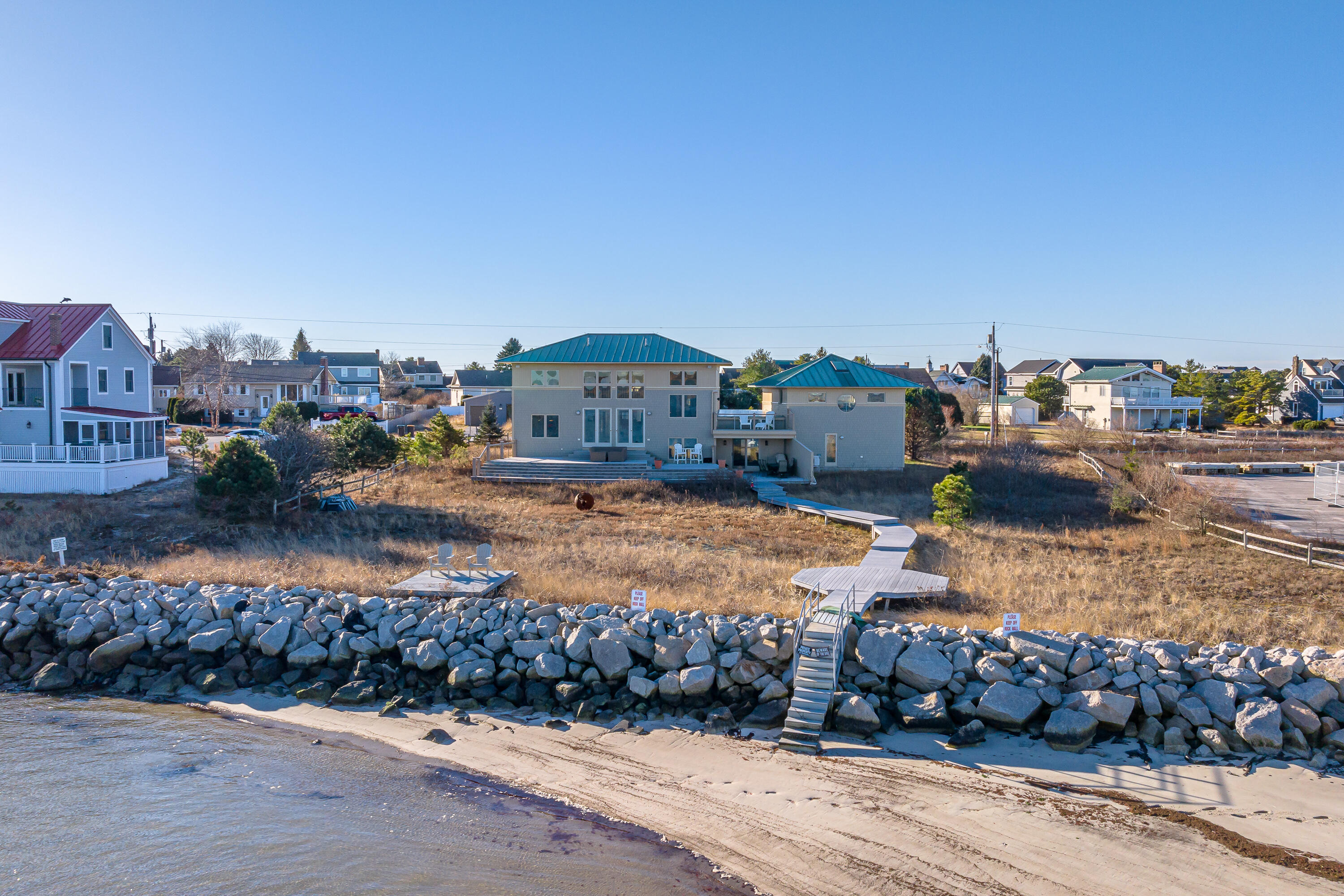 10 River Sands Drive