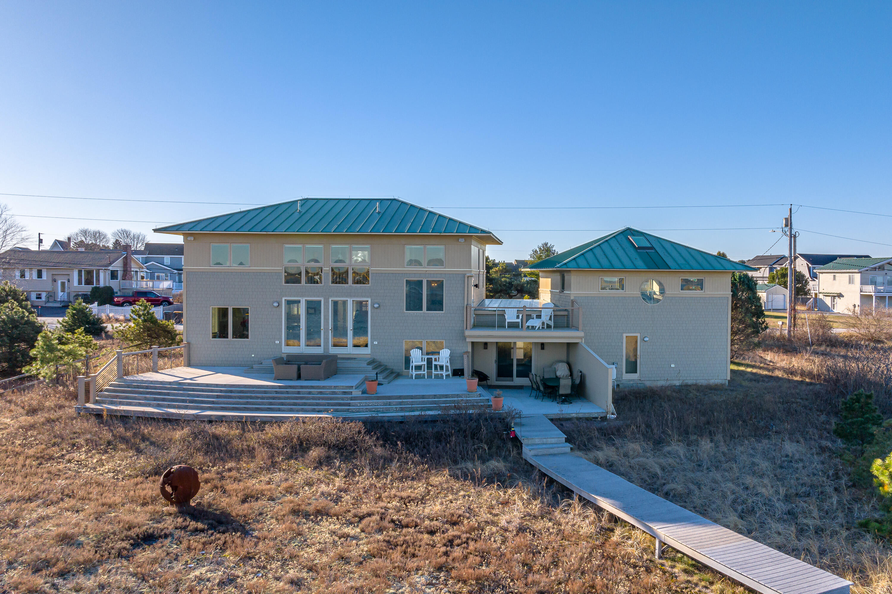10 River Sands Drive