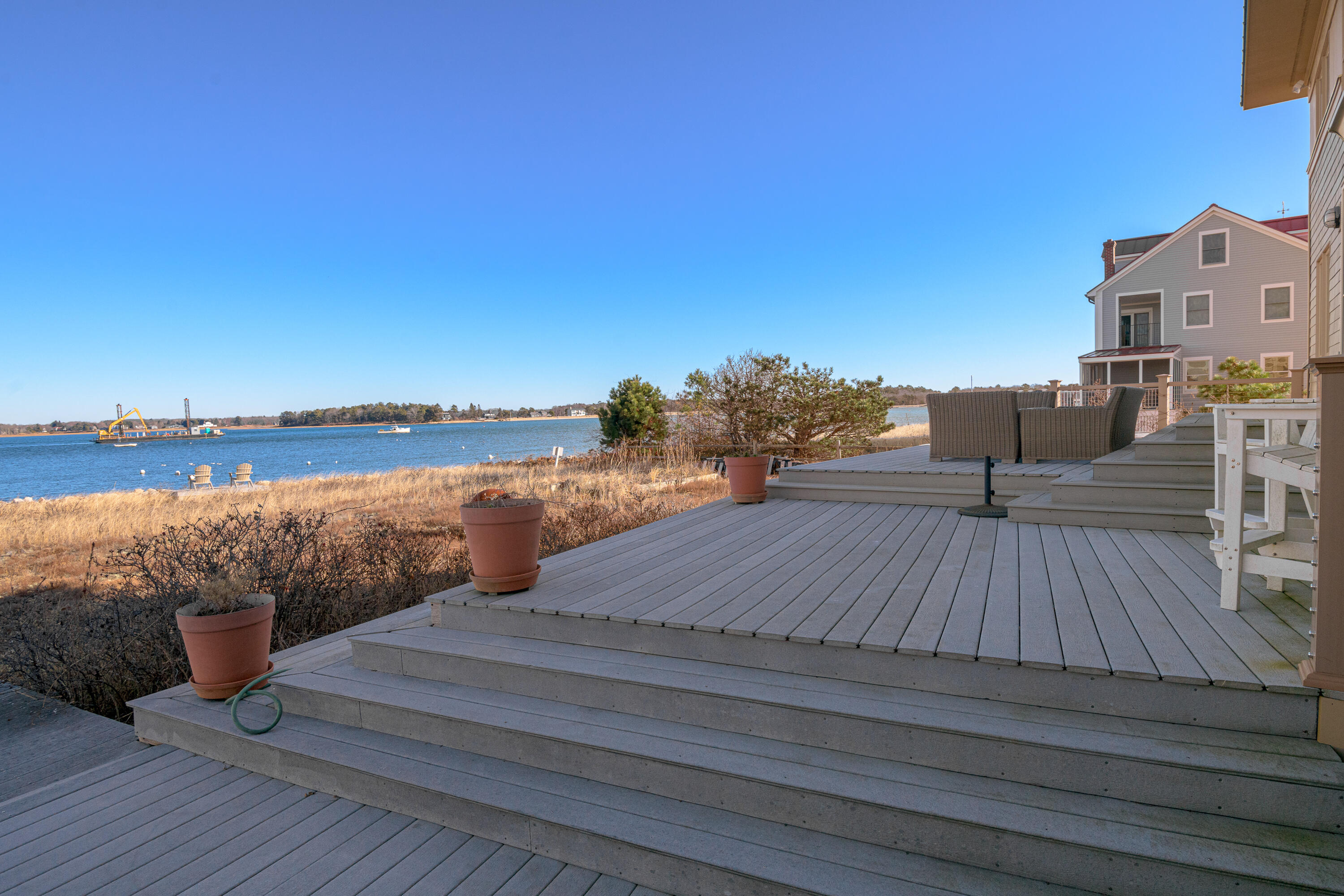 10 River Sands Drive