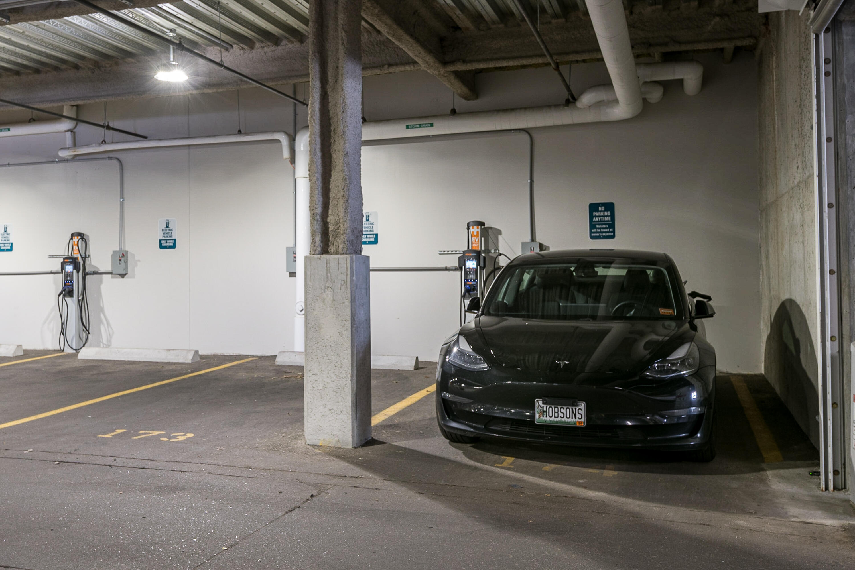 387 Commercial Street, 209