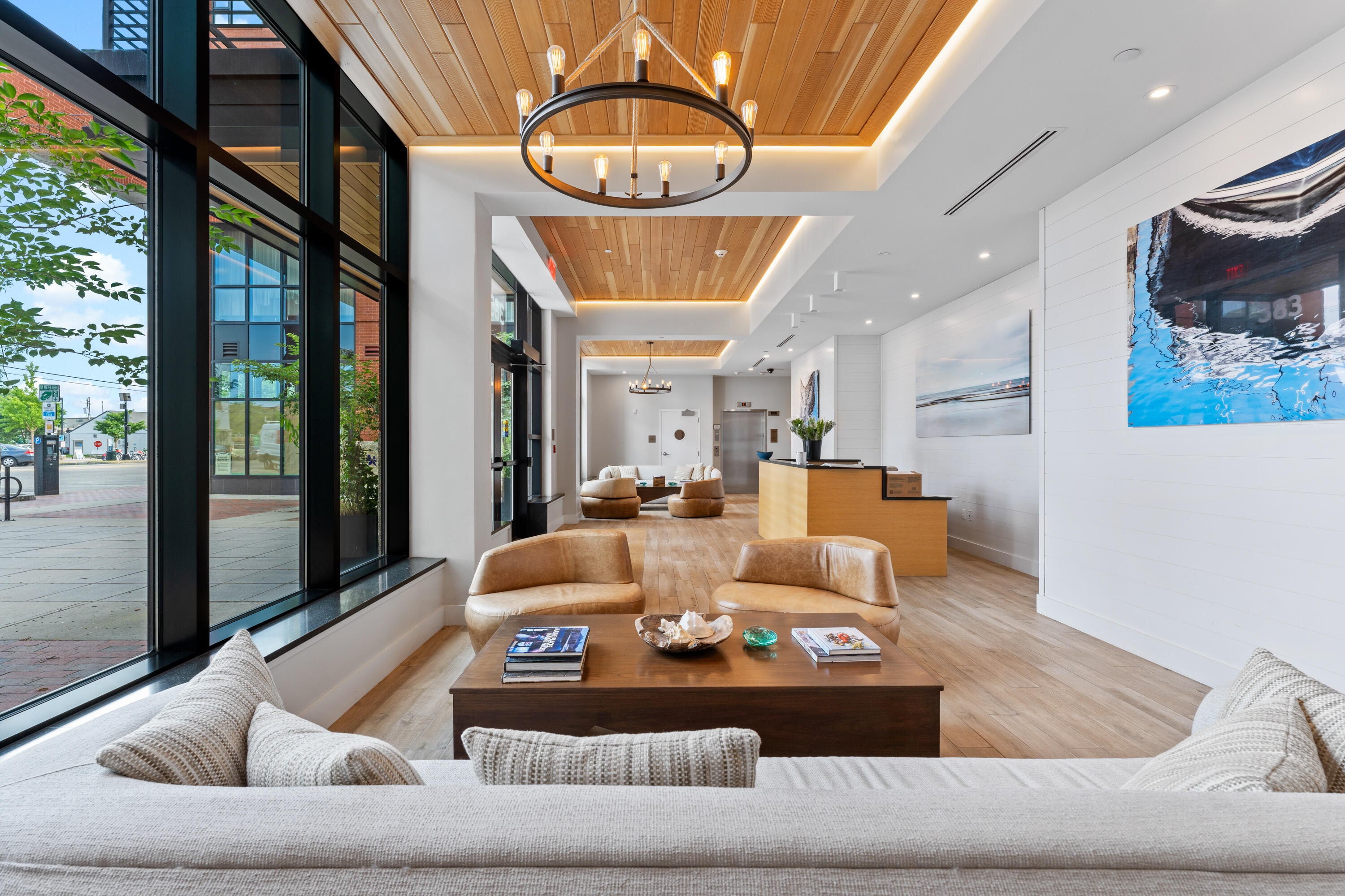 383 Commercial Street, 305