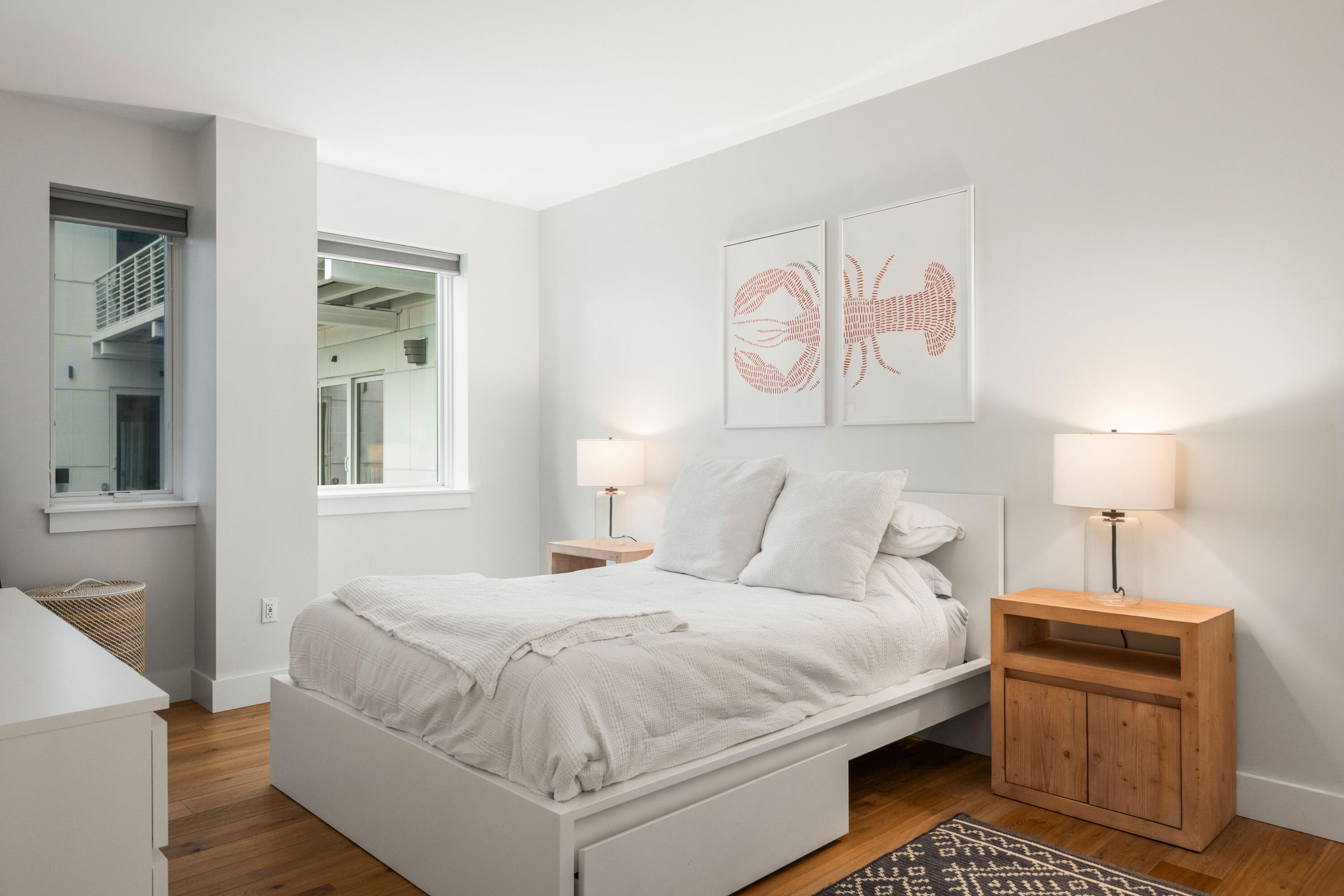 383 Commercial Street, 305