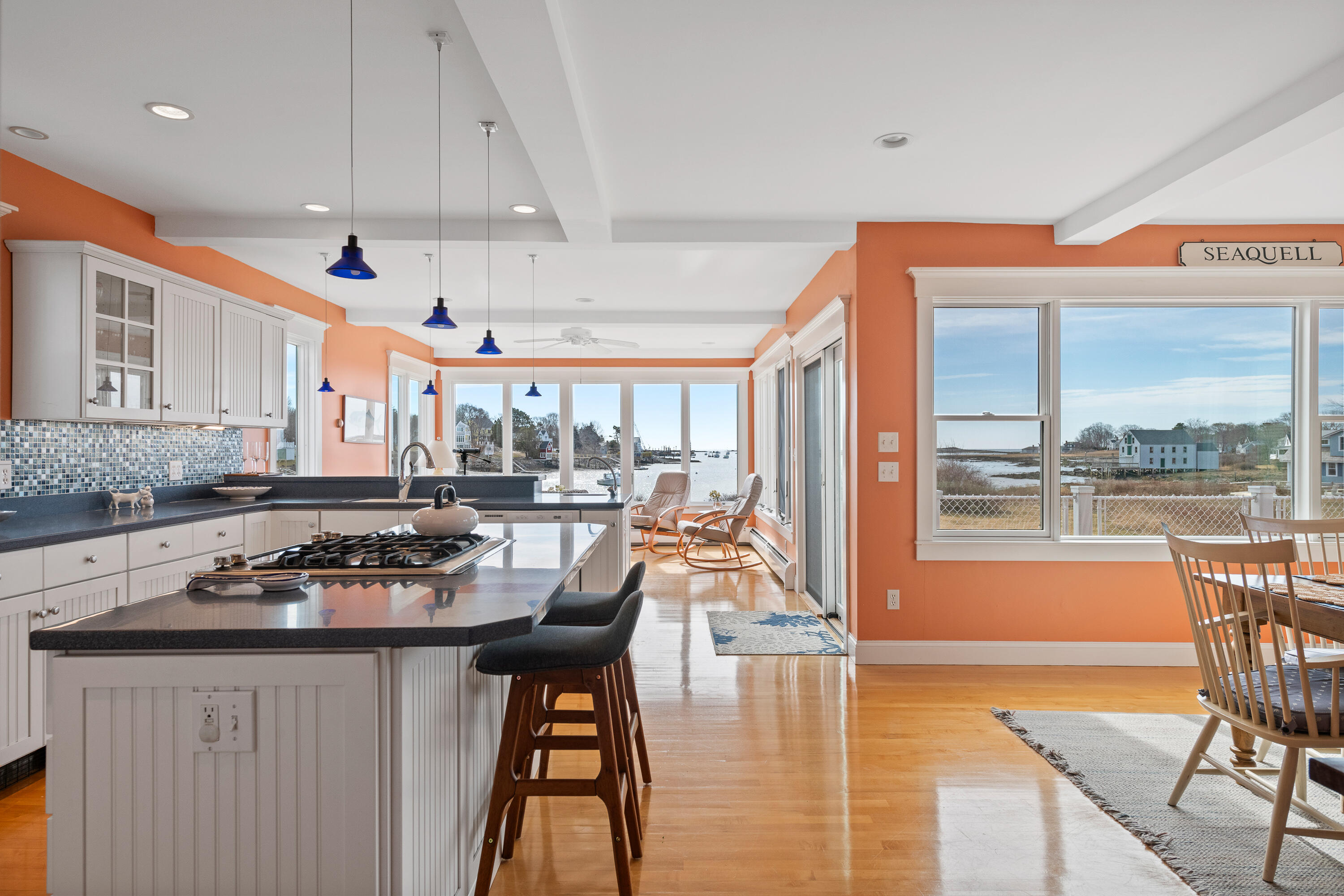7 Pier Road, 7