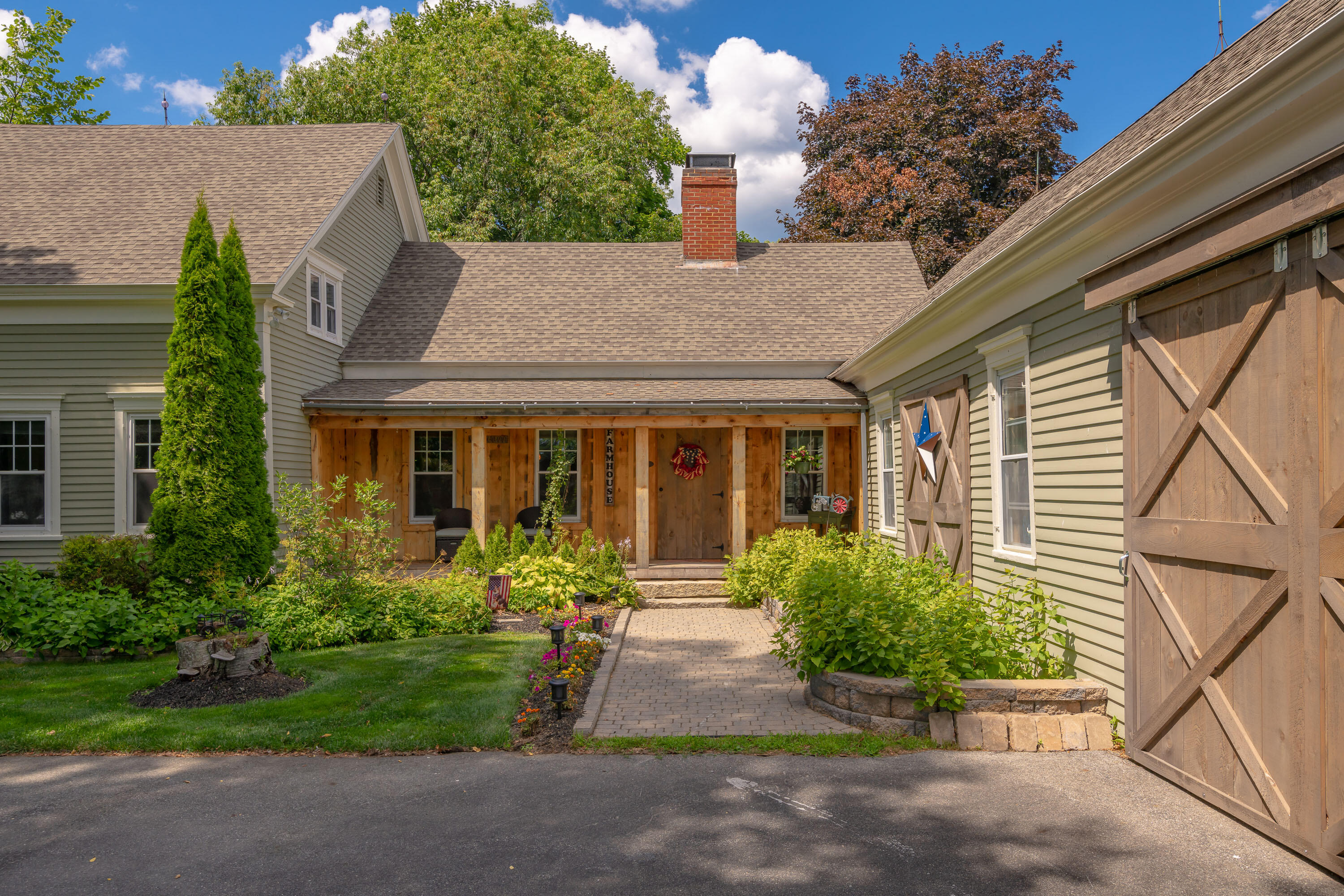 697 Fort Hill Road