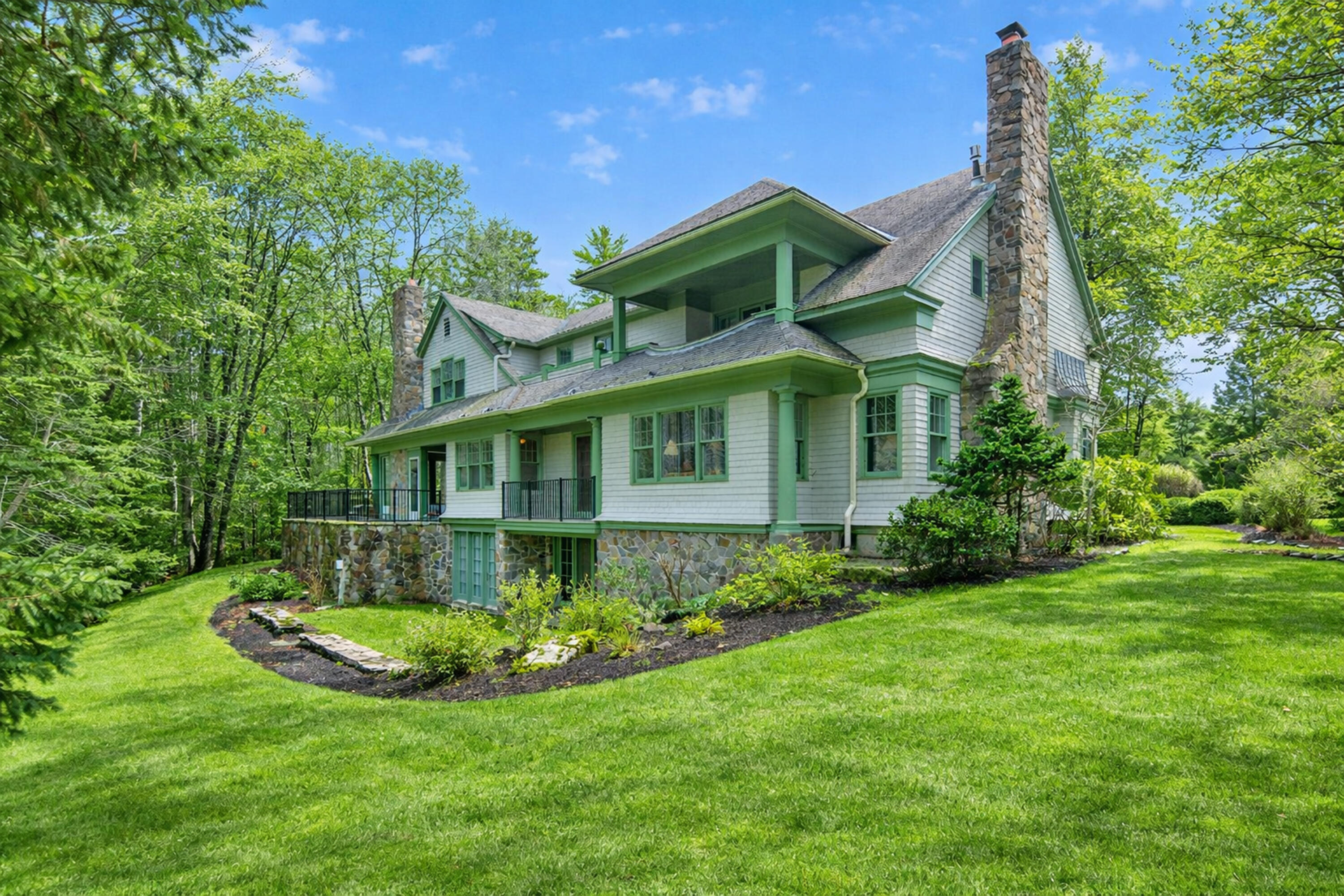11 Winslow Lane