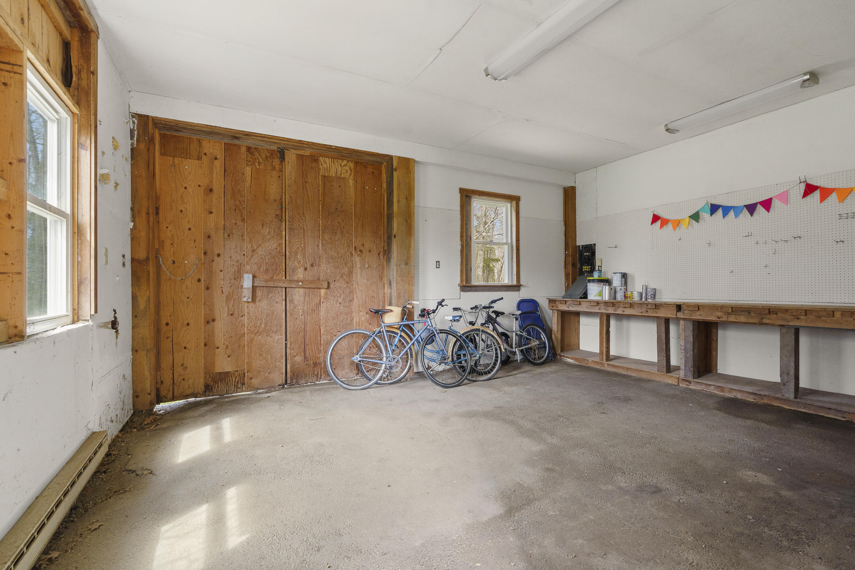 49 Desert Road