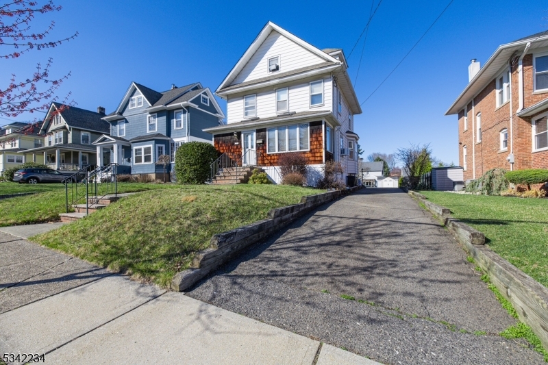 254 Linden Ave