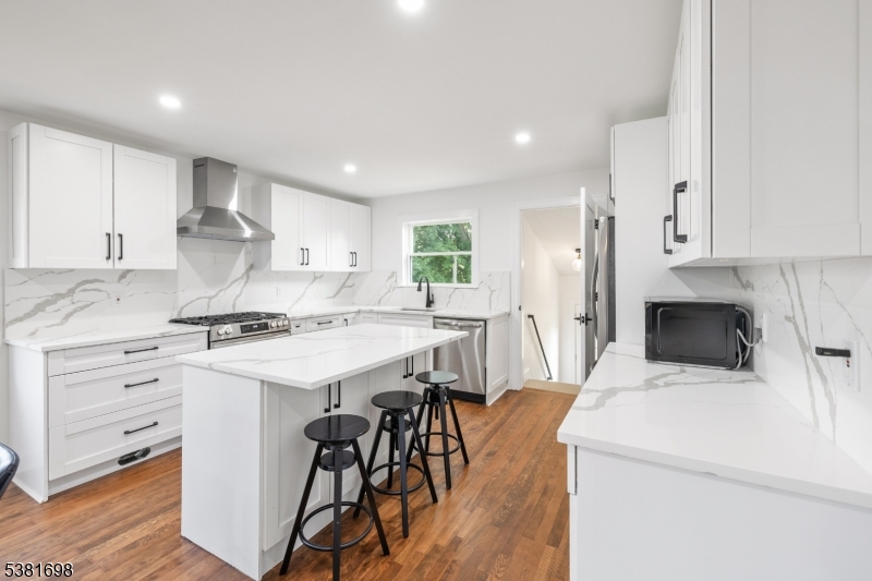 15 Lackawanna Ave