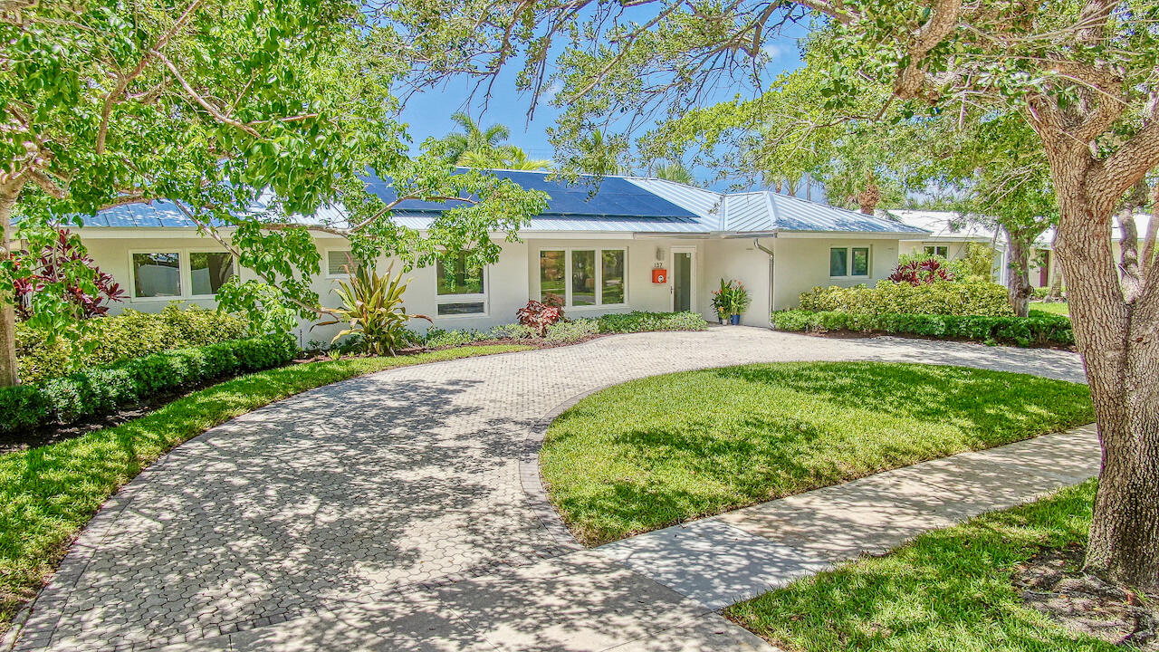 137 Cruiser Road S