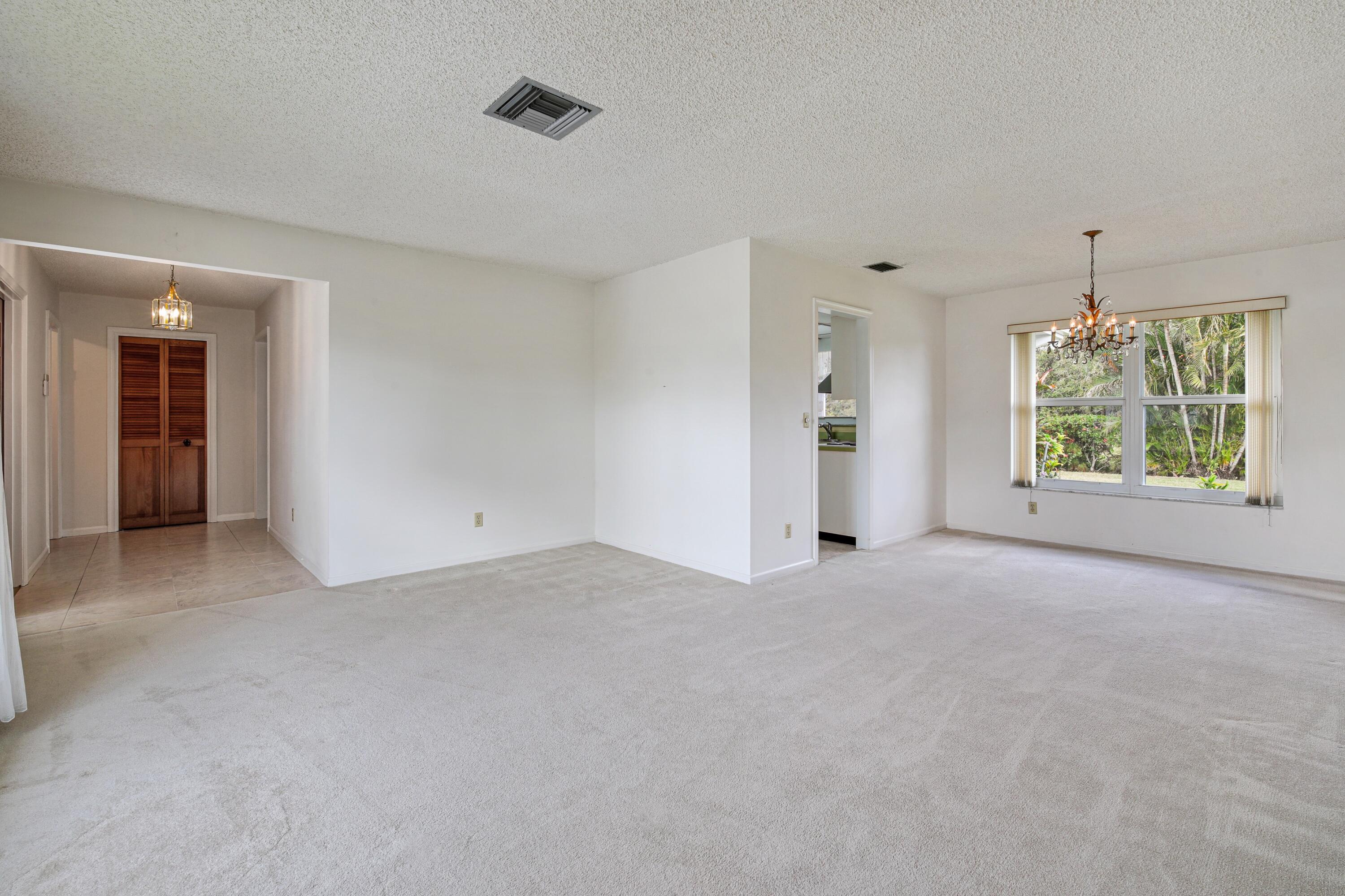 3833 Dogwood Avenue