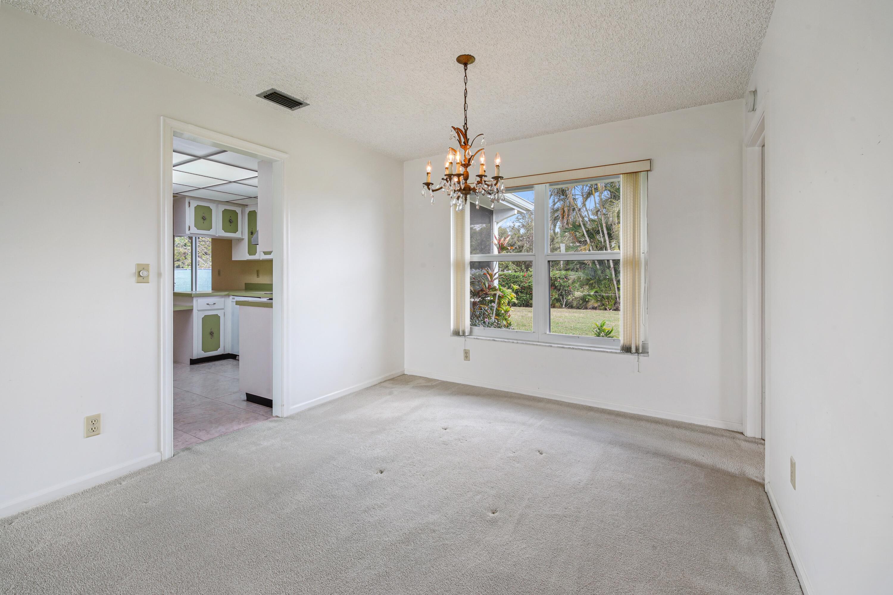 3833 Dogwood Avenue