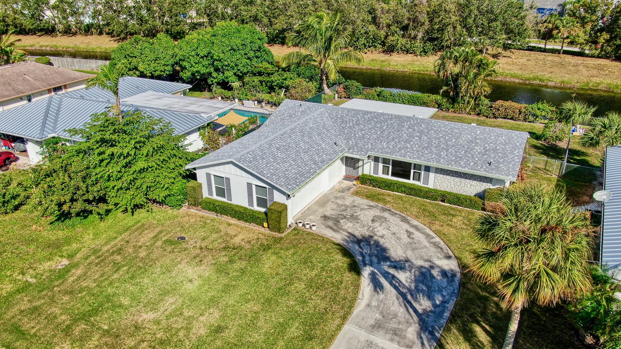 3833 Dogwood Avenue