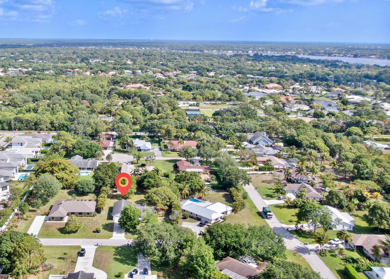 18375 Oak Leaf Court