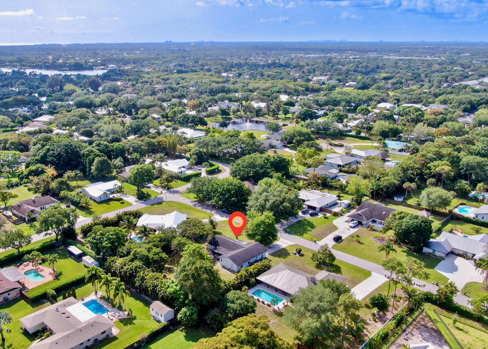 18375 Oak Leaf Court