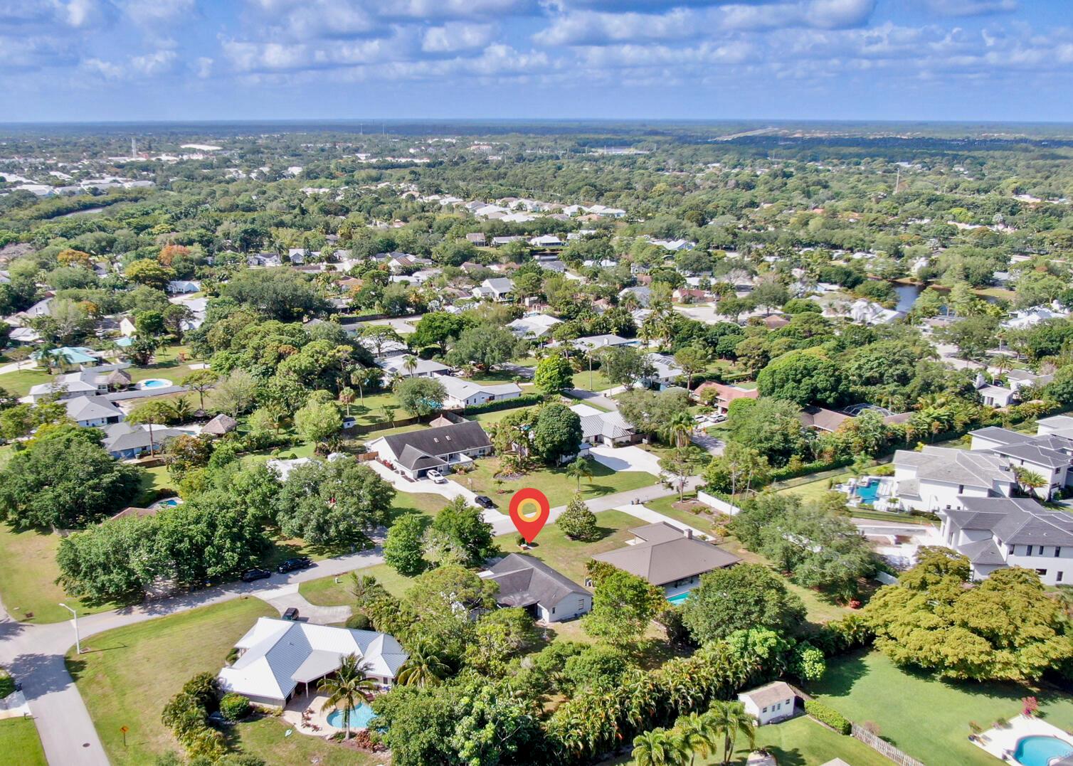 18375 Oak Leaf Court