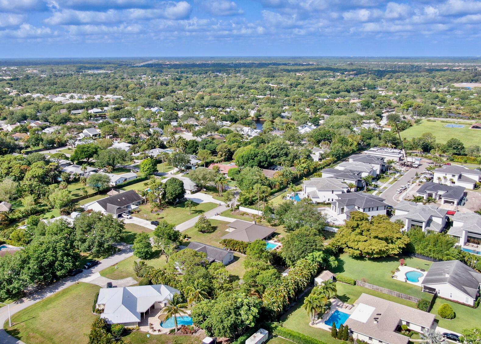 18375 Oak Leaf Court