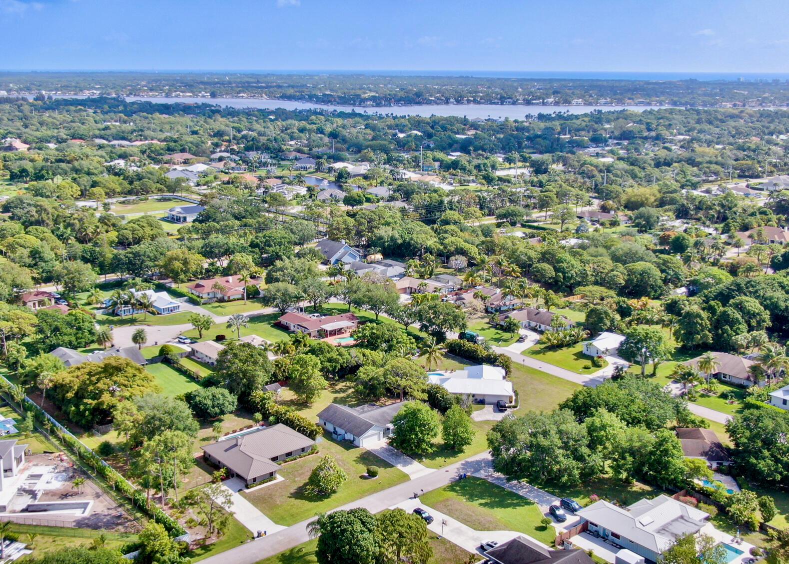 18375 Oak Leaf Court