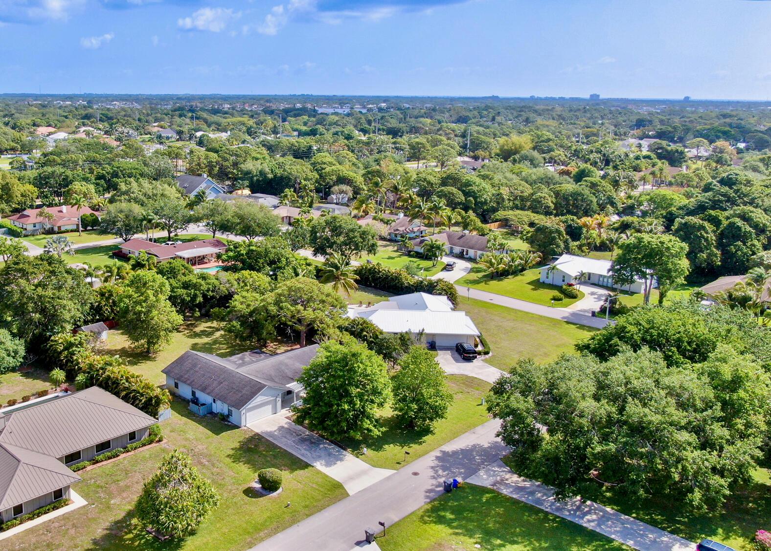 18375 Oak Leaf Court