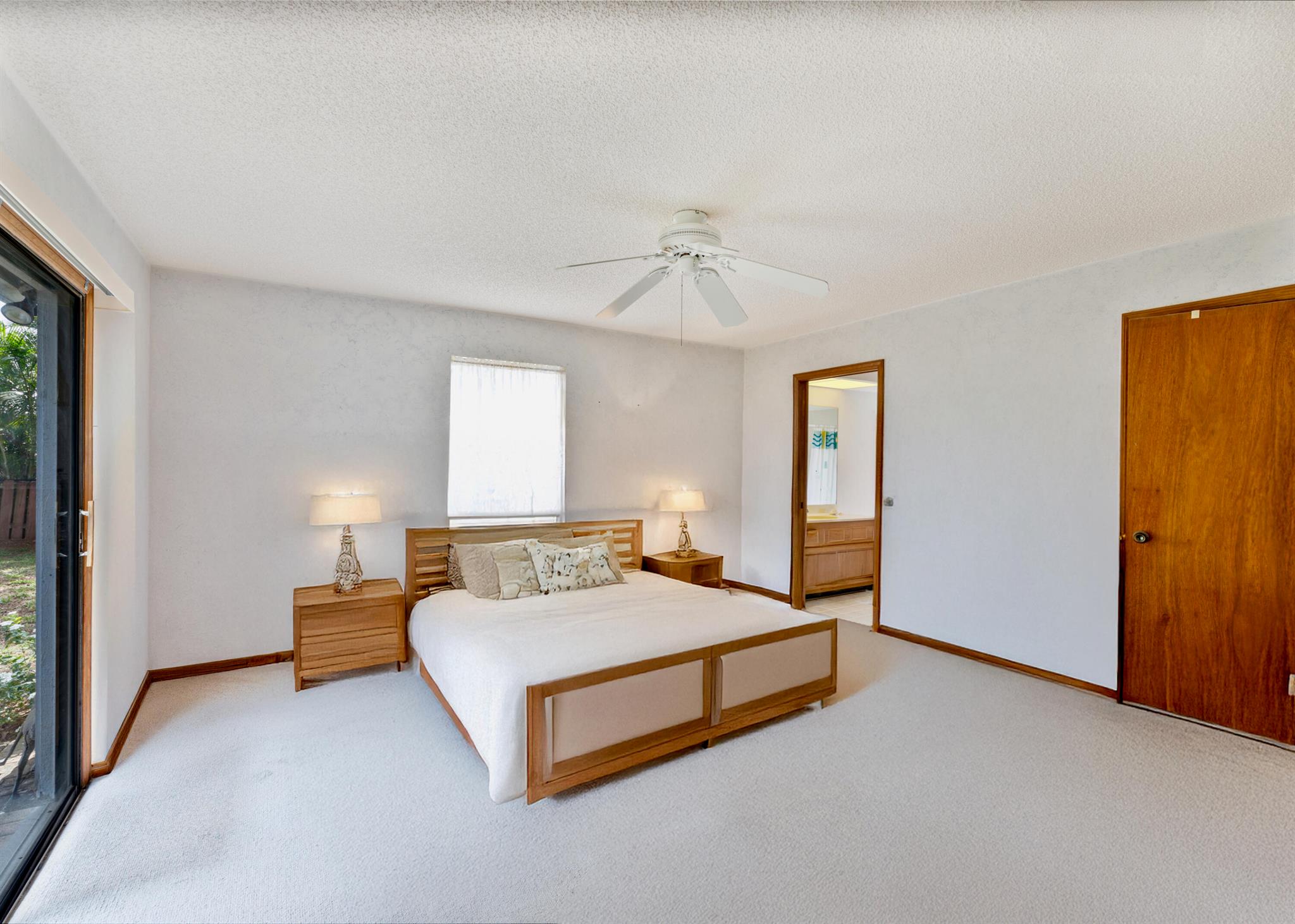 18375 Oak Leaf Court