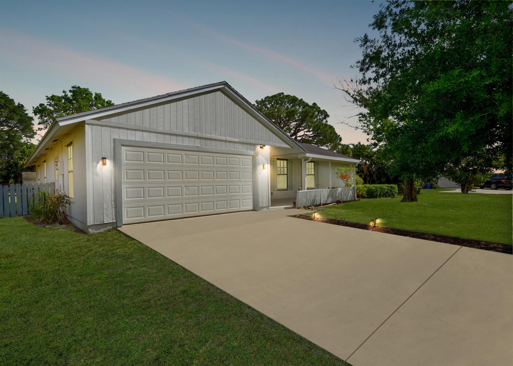 18375 Oak Leaf Court