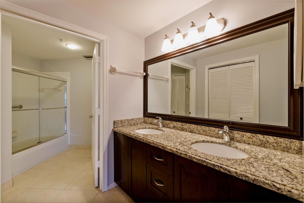 300 Uno Lago Drive 405