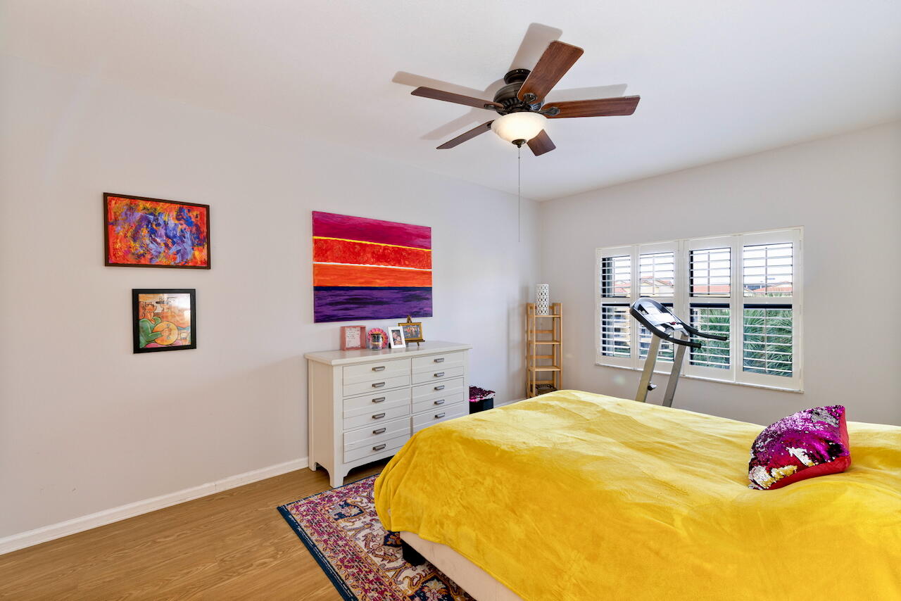 300 Uno Lago Drive 405