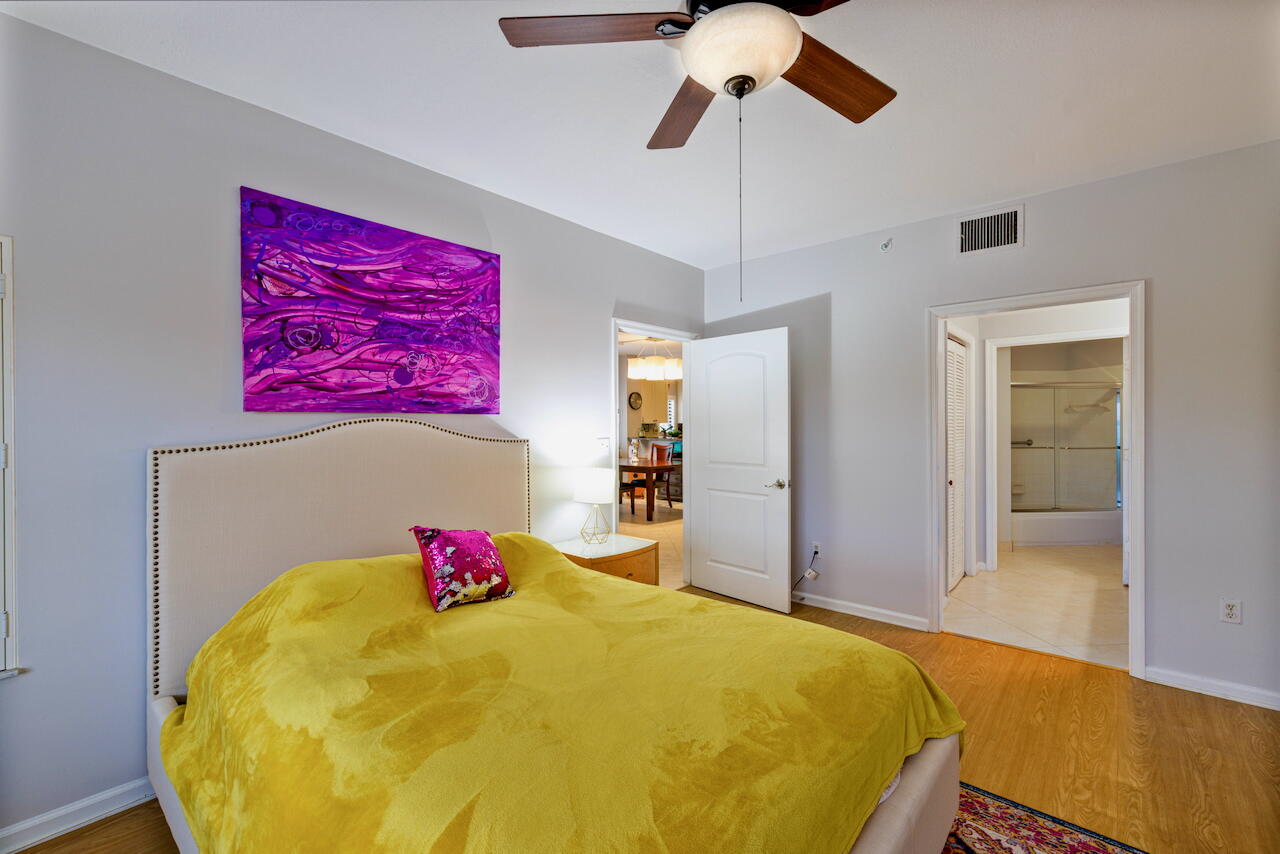 300 Uno Lago Drive 405