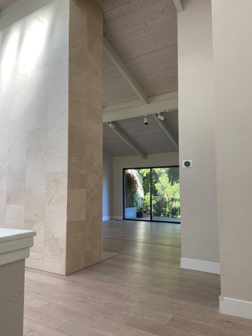 112 Sand Hill Circle