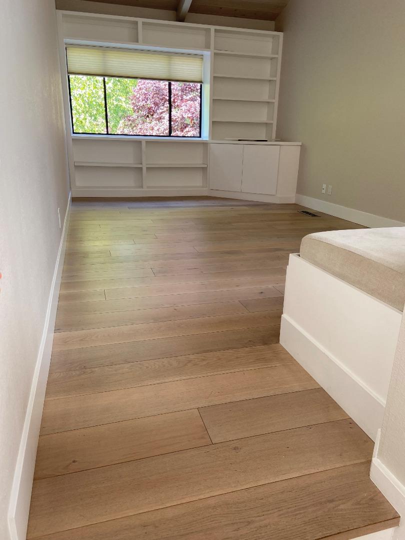 112 Sand Hill Circle