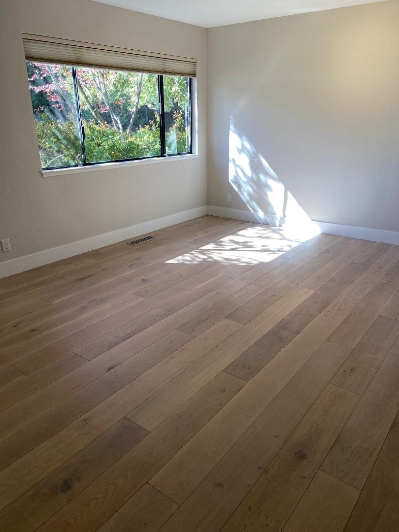 112 Sand Hill Circle